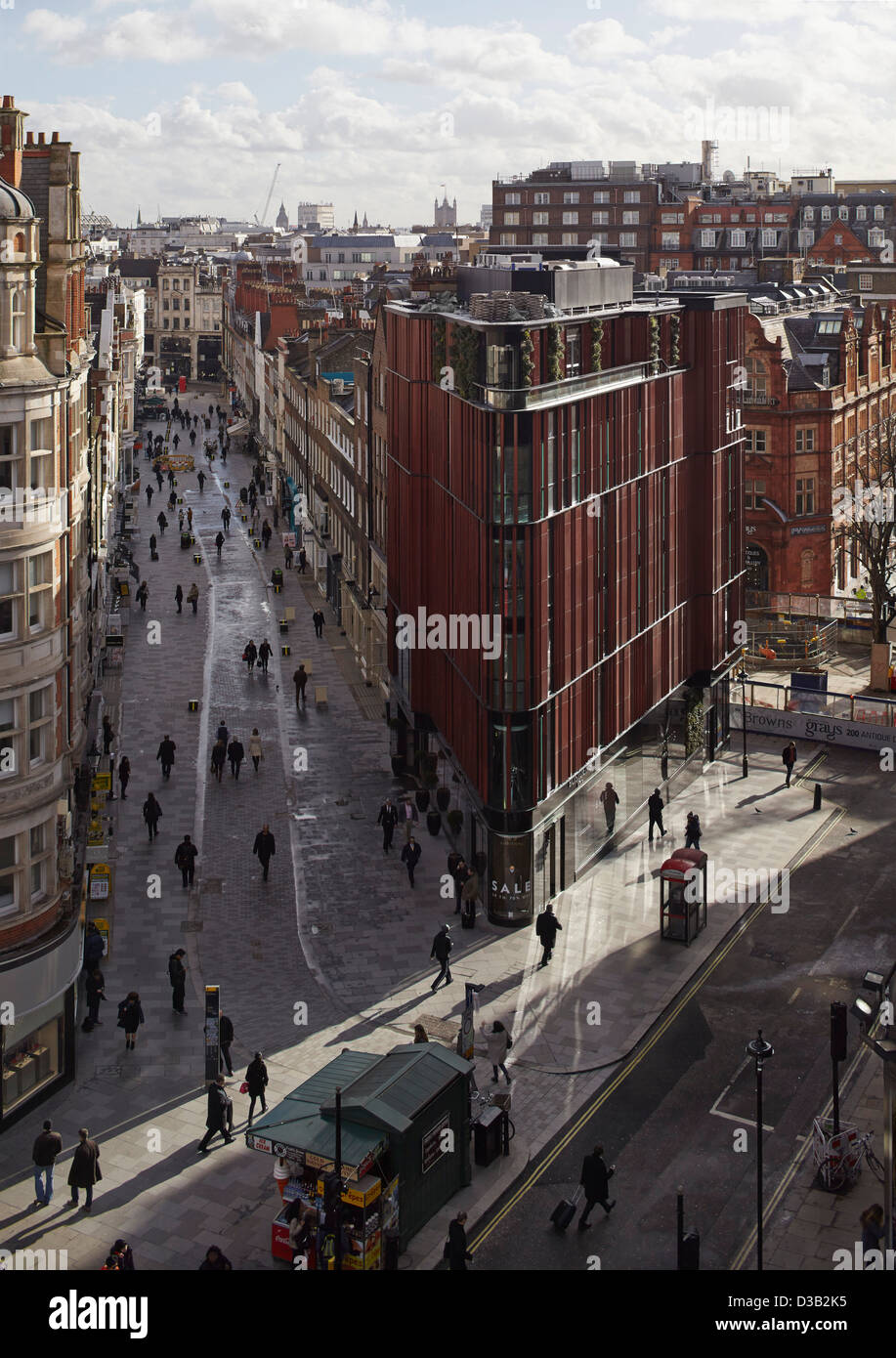 28 South Molton Street, London, United Kingdom. Architect DSDHA, 2012. High angle view of