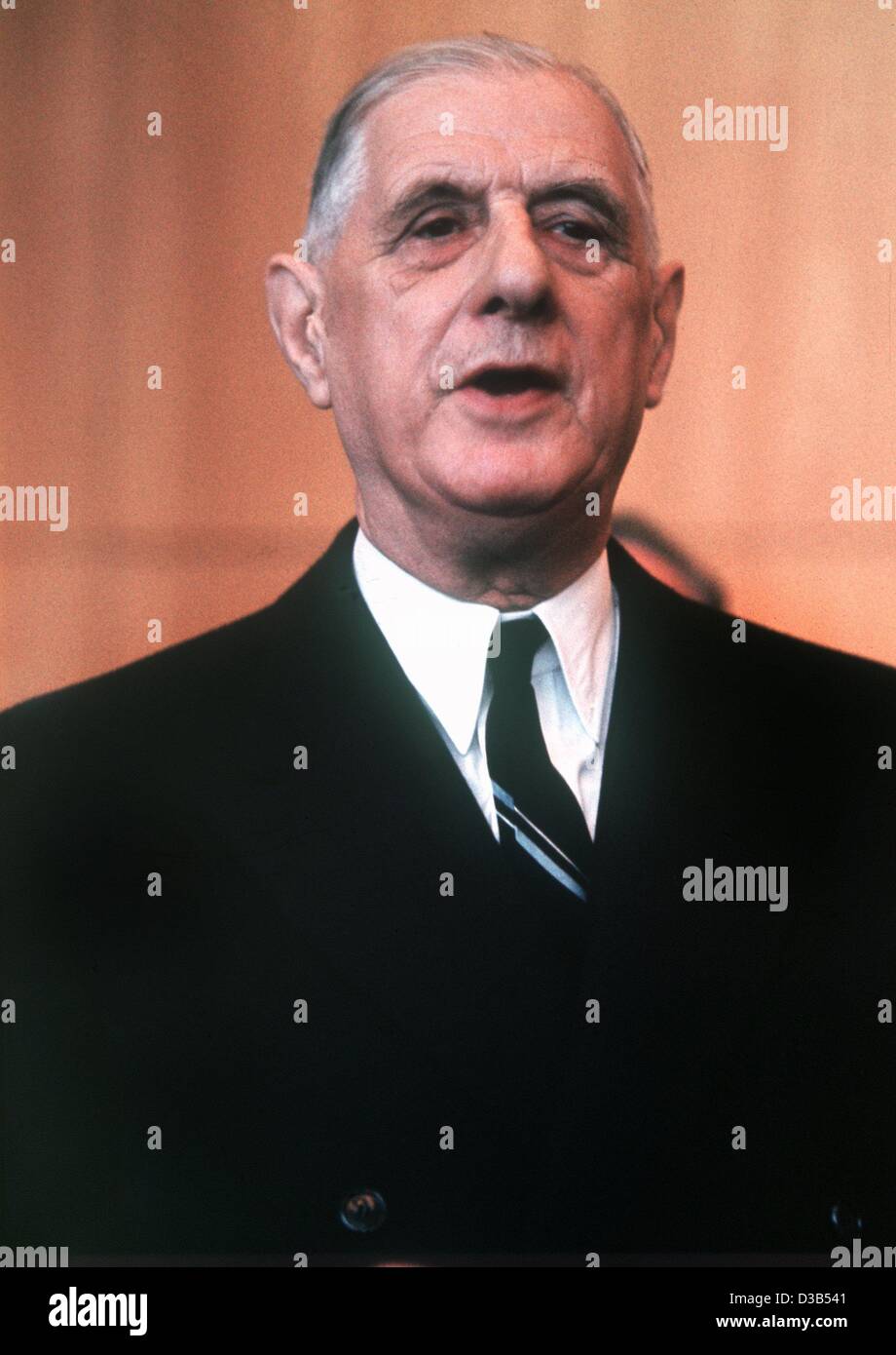 Charles de Gaulle arrives at Cologne airport (4 September 1962) - CVCE  Website