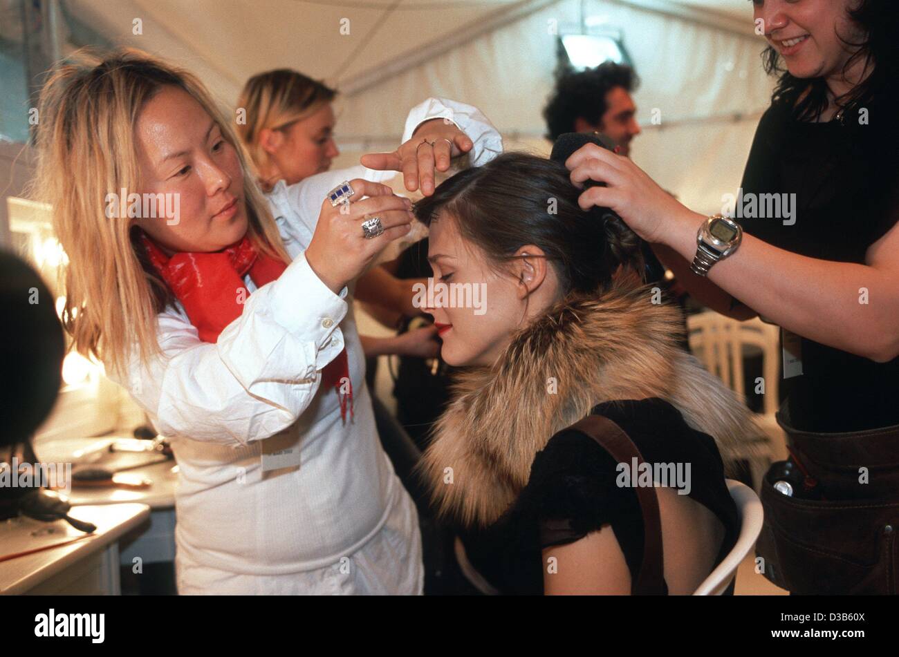 Supermodel Carmen Kass Vh1vogue Fashion Awards Stock Photo 99747767