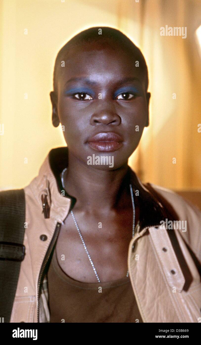 2019 year - Alek Wek SUD 2001 2019 year