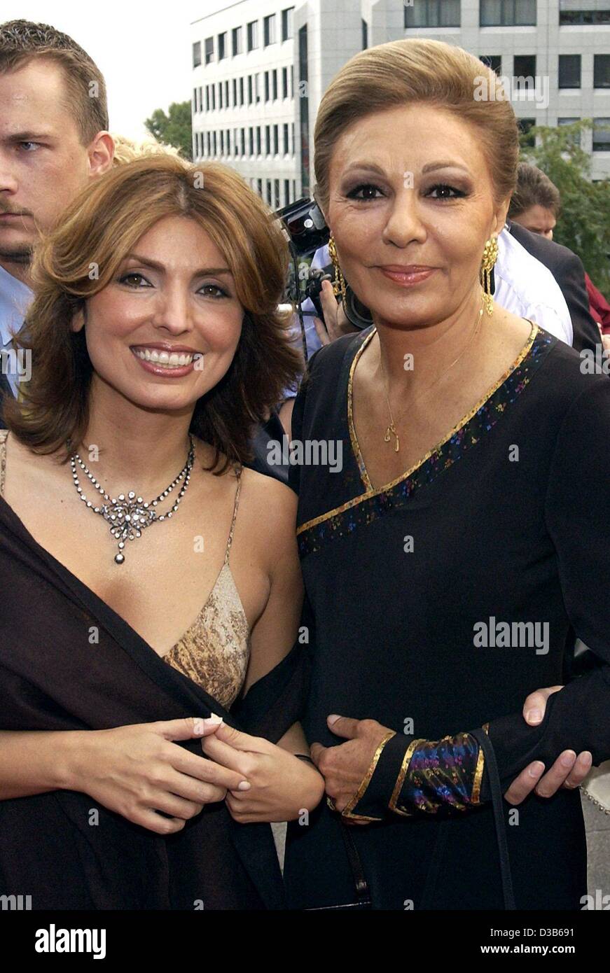Farah Pahlavi Farah Pahlavi's Instagram, Twitter & Facebook on IDCrawl