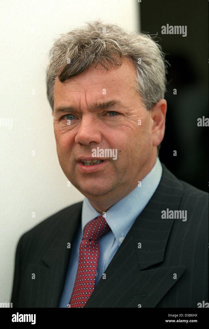 dpa) - Peter Oakley, board member of the German chemical group BASF,  pictured in Mainz, Germany, August 2002. The world's biggest chemical group  achieved a gain of 9.5 per cent in the