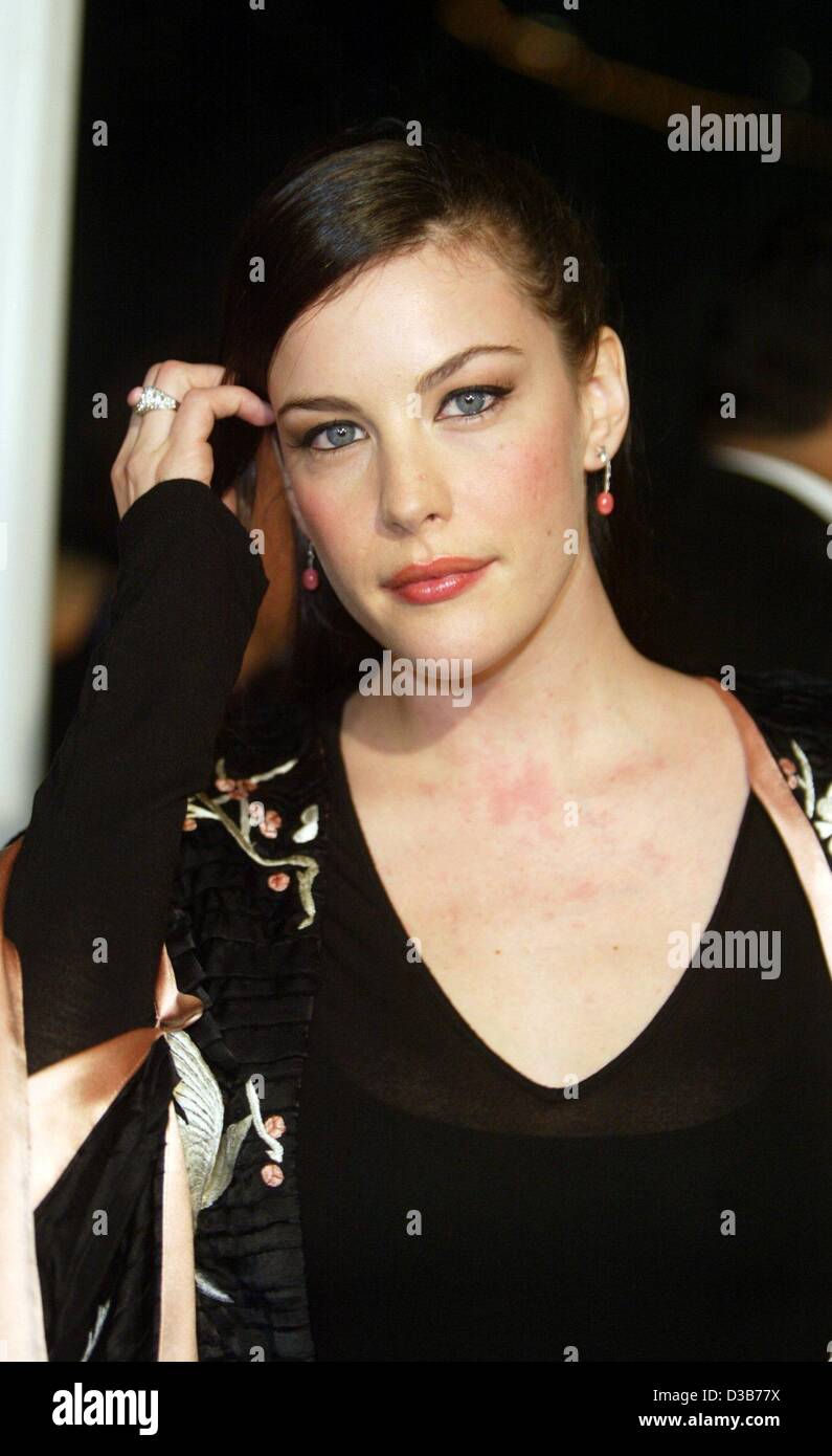 (dpa) - US actress Liv Tyler, who plays the elf Awren, arrives for the premiere of the movie 'Lord of the Rings: The Two Towers' in Hollywood, California, 15 December 2002. Stock Photo