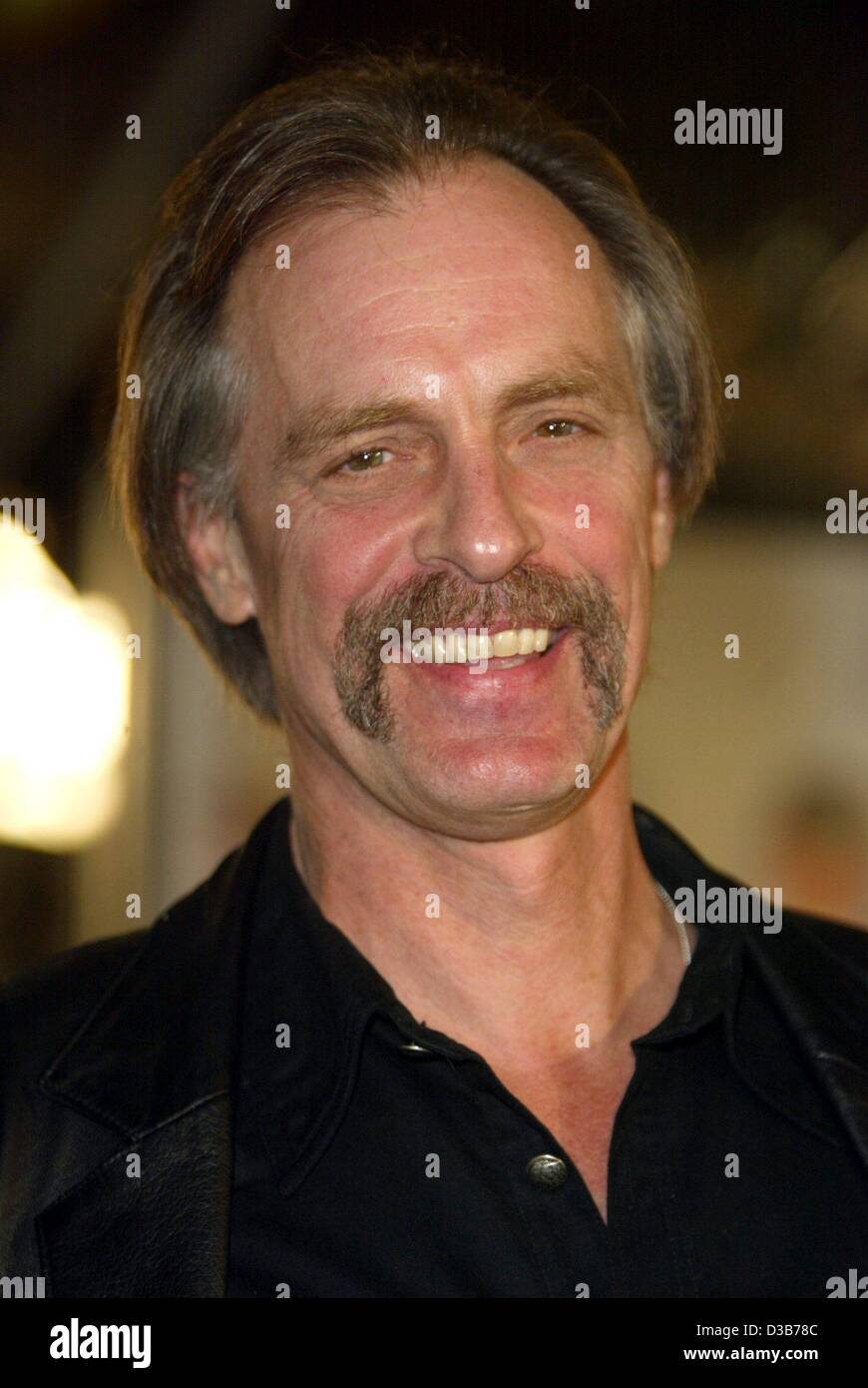 (dpa) - US actor David Carradine arrives at the premiere of 'Catch Me If You Can' in Los Angeles, 16 December 2002. Stock Photo