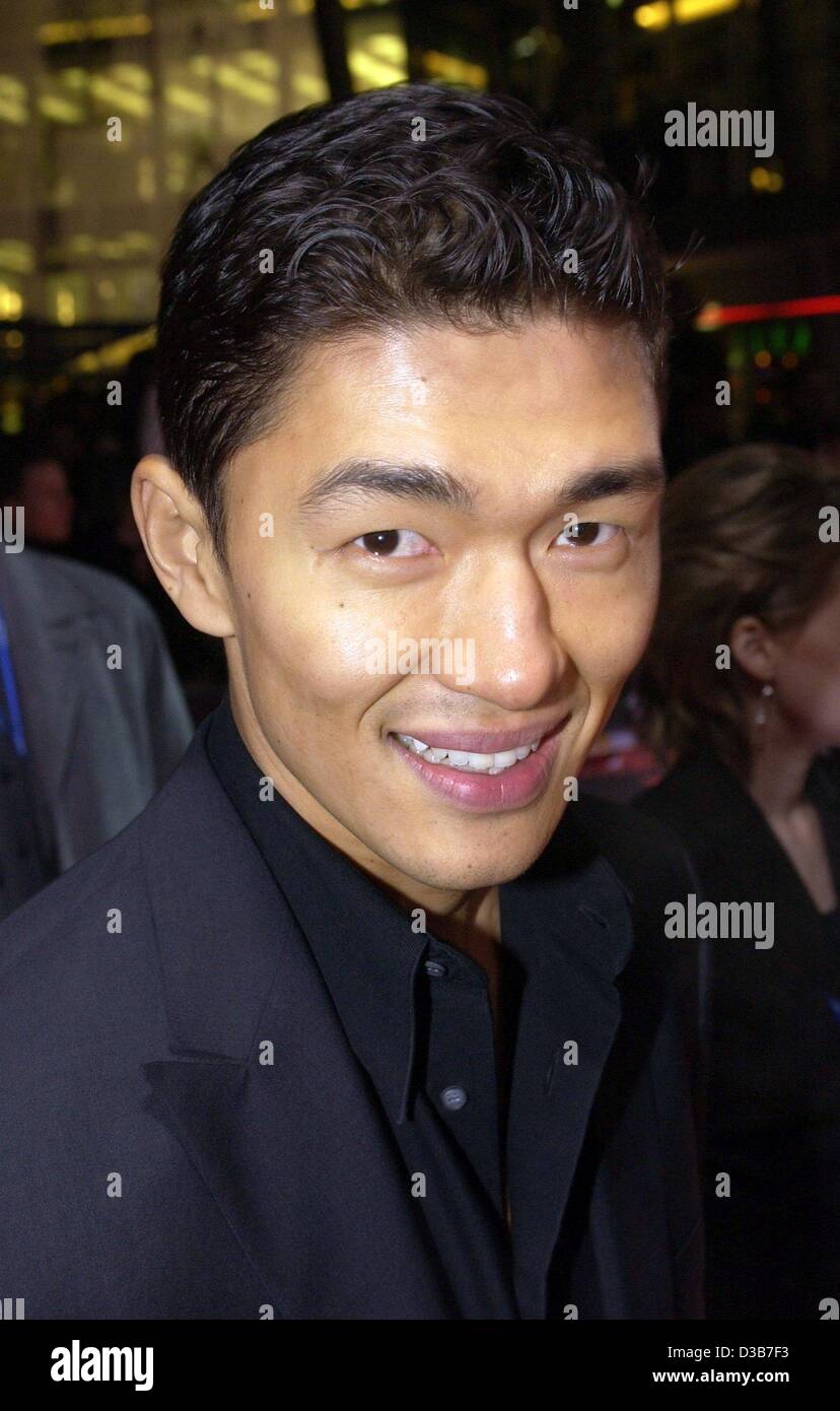 (dpa) - Actor Rick Yune who plays the bad guy Zao in the new James Bond movie arrives at the premiere of 'Die Another Day' in Berlin, 20 November 2002. The German premiere of the 20th Bond movie was attended by an array of stars. Stock Photo