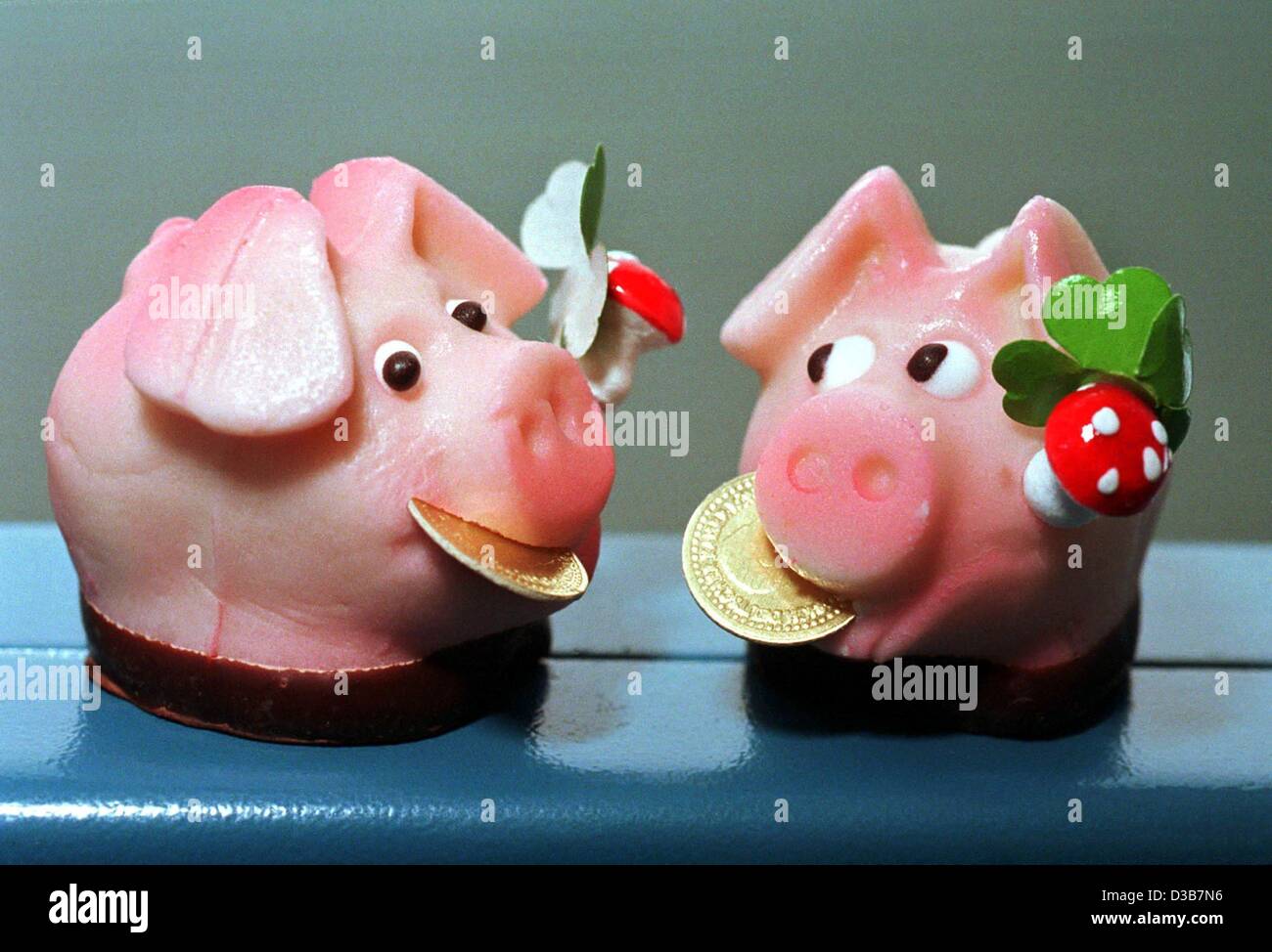 Marzipan Pigs