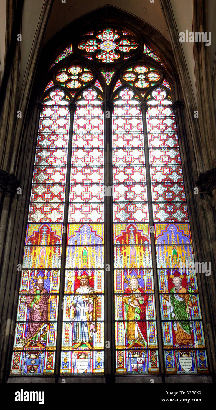 Solomon Reed Window (dpa) - The picture shows the 'Solomon window' in the cathedral of ...