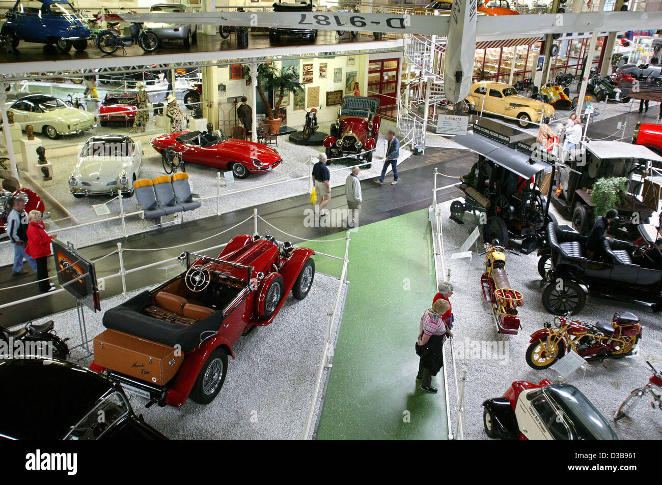 (dpa) - The picture shows the interior of the Automobile and Technology Museum in Sinsheim, Germany, Wednesday, 6 July 2005. More than 3,000 objects are on display in the exhibition hall covering 30,000 sqm. The outdoor area features the supersonic plane Concorde and a Russian Tupolev 144. The museu Stock Photo
