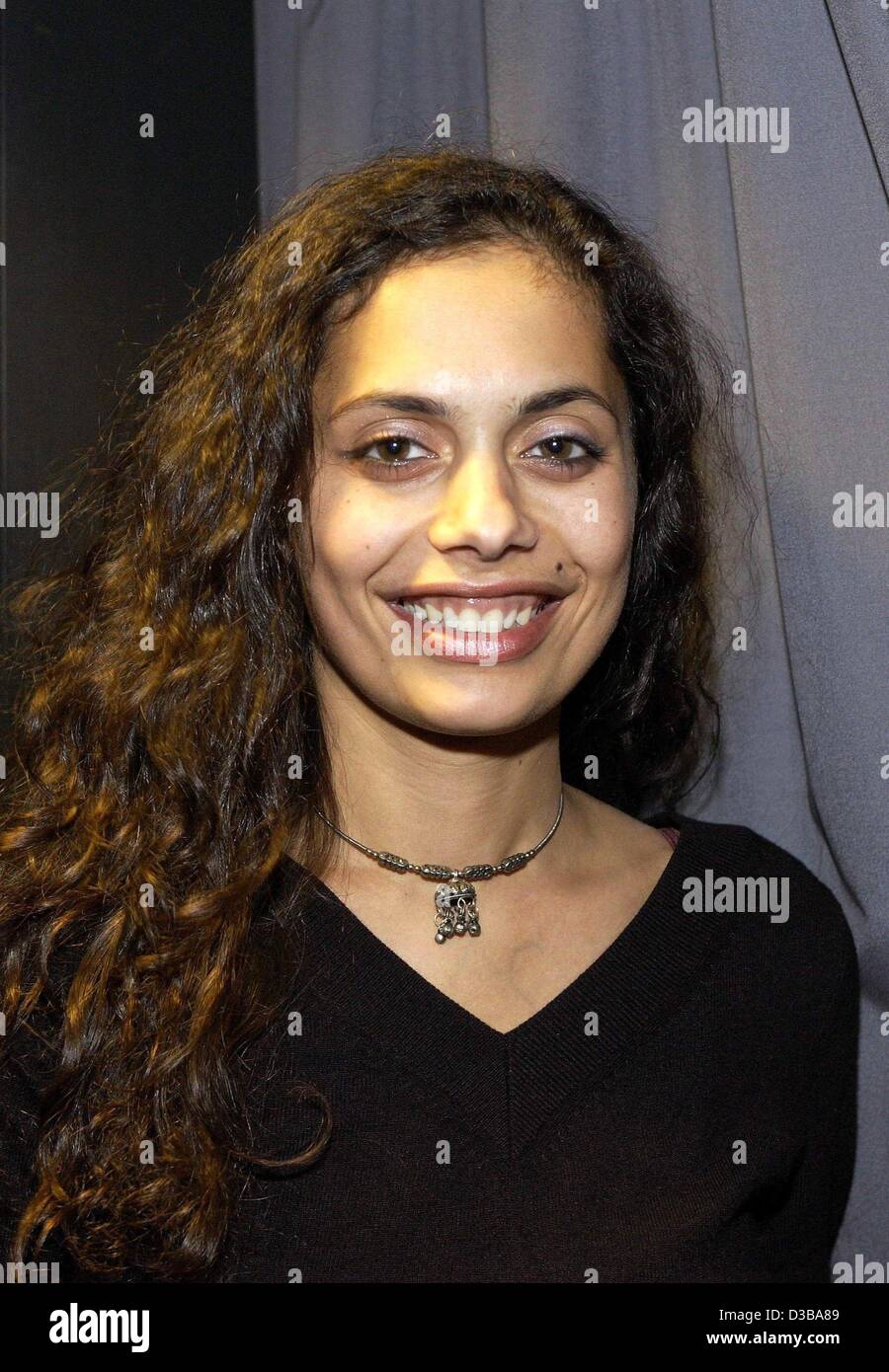 Neelesha BaVora Nude Photos 21