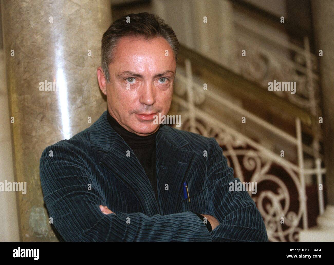 (dpa files) - German actor Udo Kier ('Armageddon', 'End of Days'), pictured at the presentation of his film 'Blade' in Munich, 10 November 1998. Kier was born in Cologne on 14 October 1944, and after starting his career as an actor in England he played his first lead in Morrissey's x-rated movies 'T Stock Photo