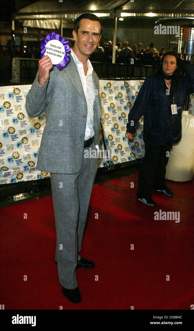 (dpa) - The British actor Rupert Everett arrives at the MTV European Music Awards in Barcelona, 14 November 2002. MTV celebrated its 9th presentation of the European Music Awards with a large array of stars. A total of 13 million viewers of MTV voted for their favourite artists - more than twice the Stock Photo