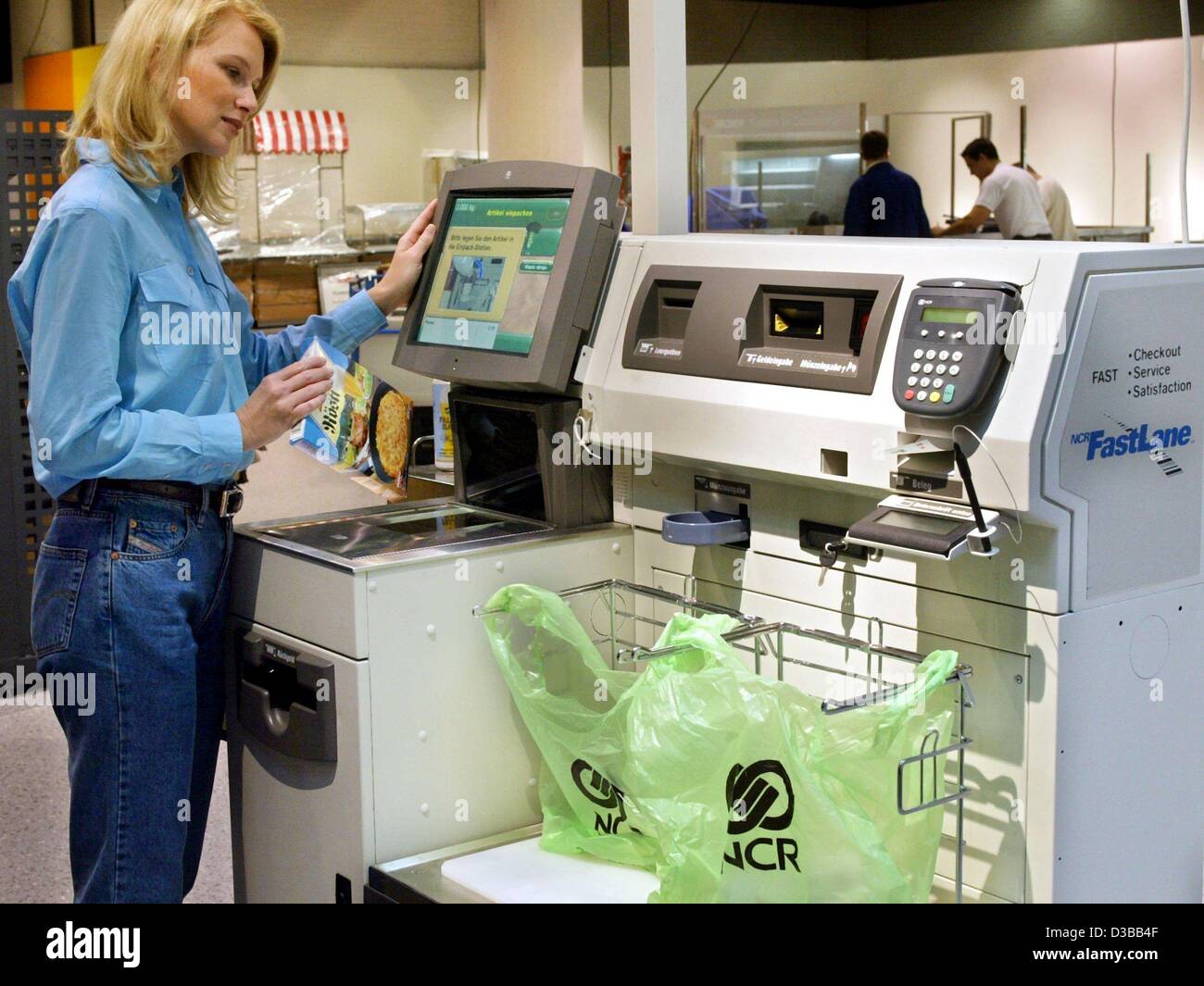 (dpa) The 'SelfCheckoutCashdesk', a solution for supermarket customers in the future, is