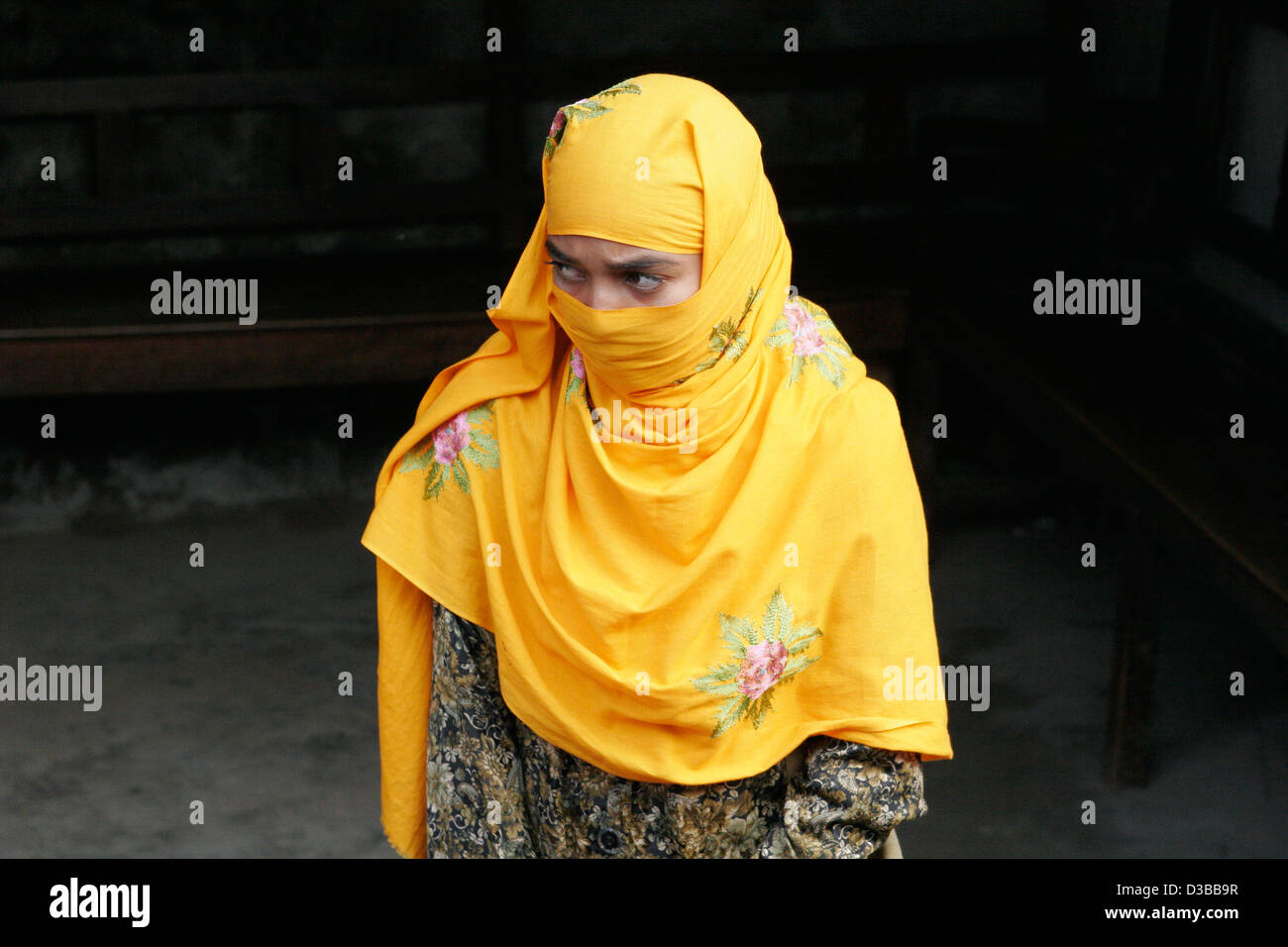 Muslim Bangladeshi girl with headscarf, Bangladesh Stock Photo