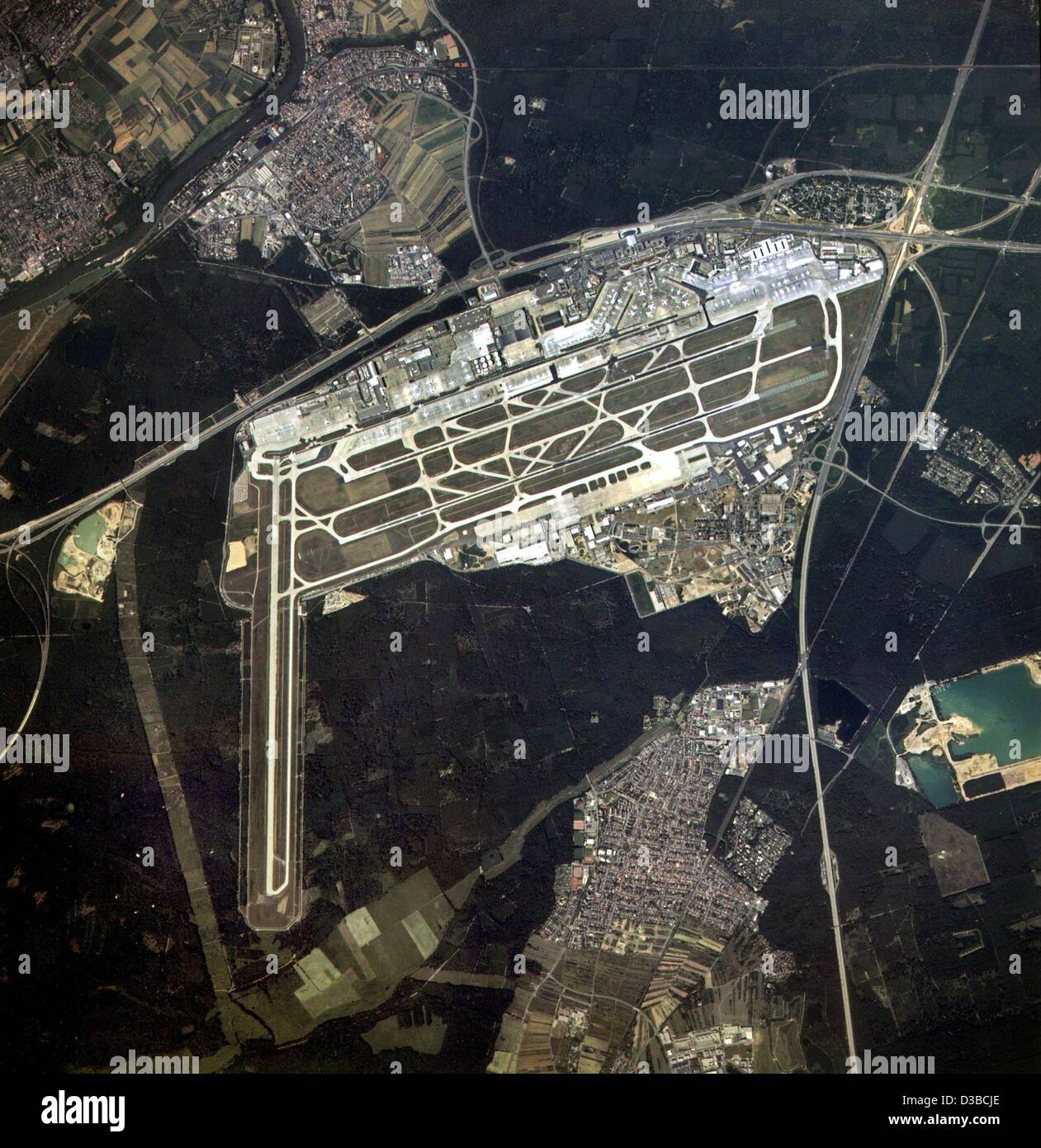 (dpa) - An undated aerial view shows the the Rhein-Main-Airport with its three runways in Frankfurt. Eight neighbouring towns currently protest against the planned expansion of the airport and the building of new runways. Stock Photo