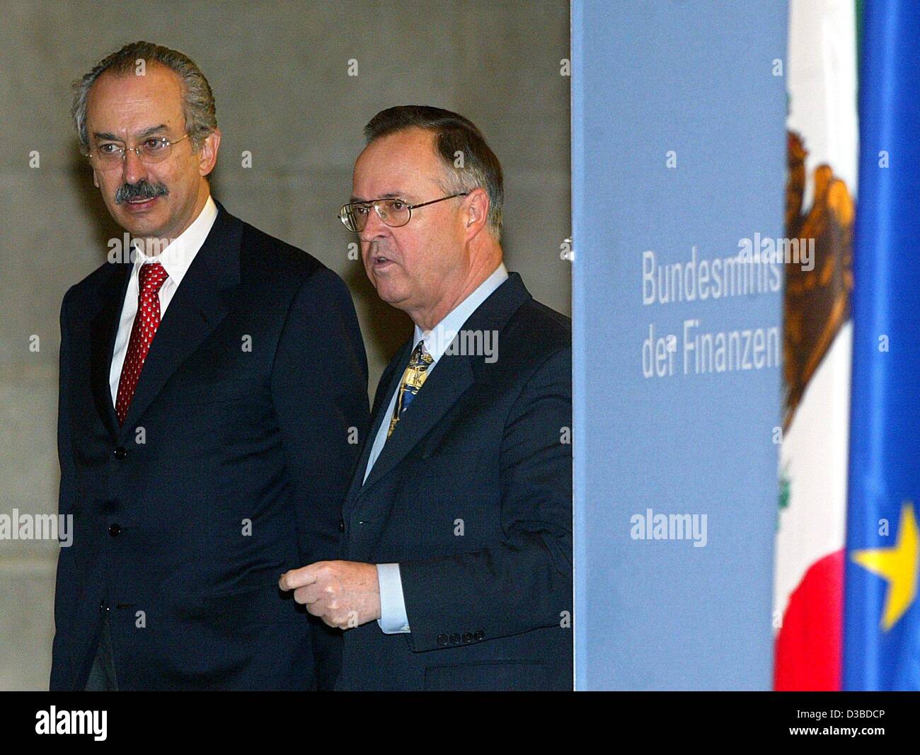 German Finance Minister Hans Eichel meets his Mexican counterpart Francisco Gil Diaz in Berlin, 28 January 2003. Stock Photo