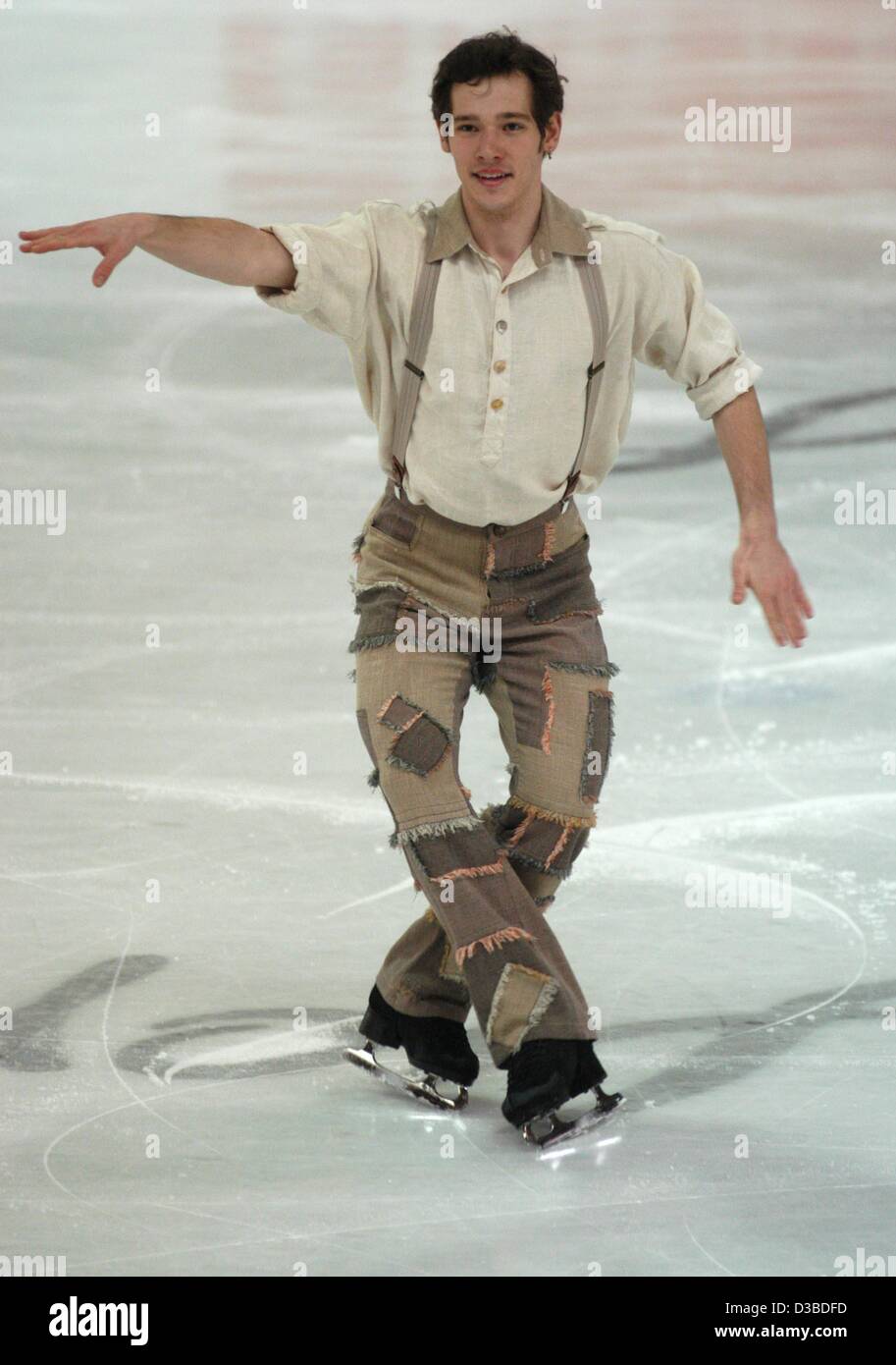 (dpa) German figure skater Silvio Smalun presents his short programme