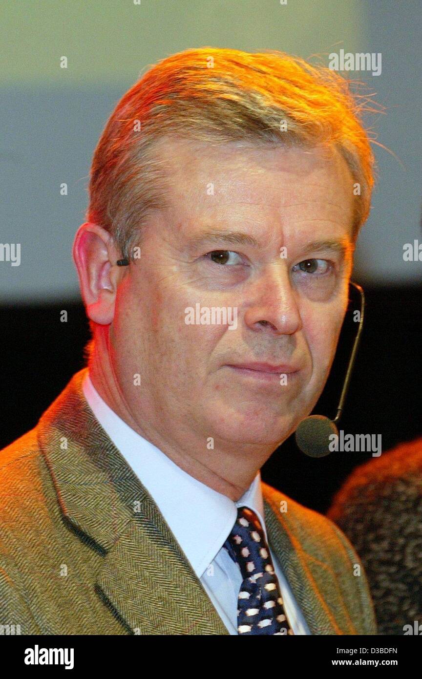 (dpa) - David Byrne, EU Commissioner for Health and Consumer Protection, pictured in Berlin, 23 January 2003. Stock Photo