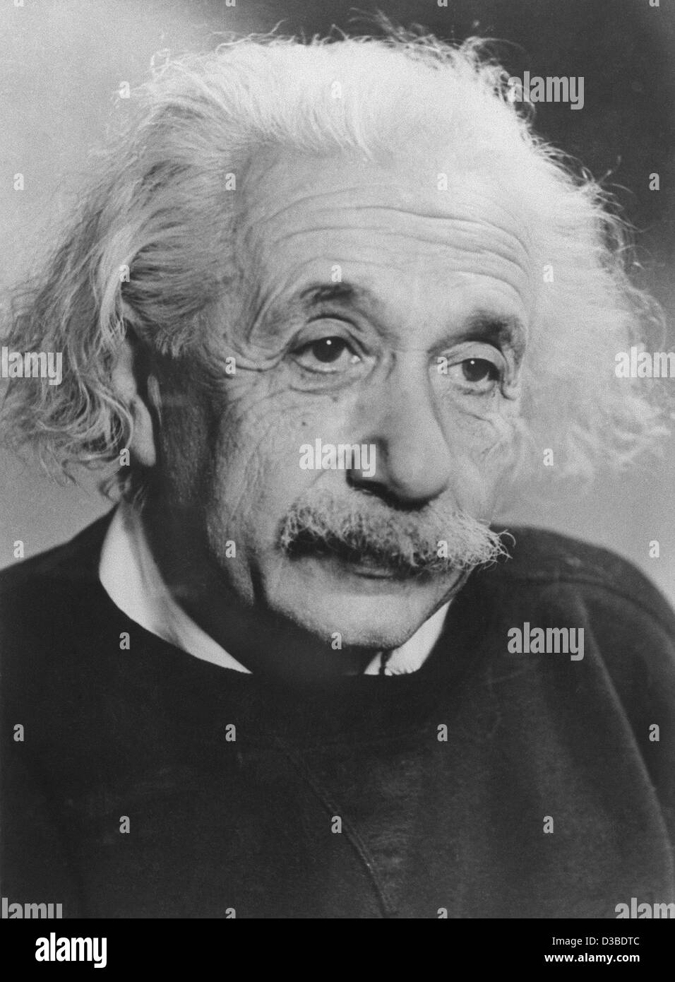 (dpa files) - German-American physicist and mathematician Albert Einstein, 1946.  He was born to a Jewish family in Ulm, Germany, on 14 March 1879 and died on 18 April 1955 in Princeton, New Jersey/USA. He is the founder of the theory of relativity with his formulation of the equivalence of mass and Stock Photo