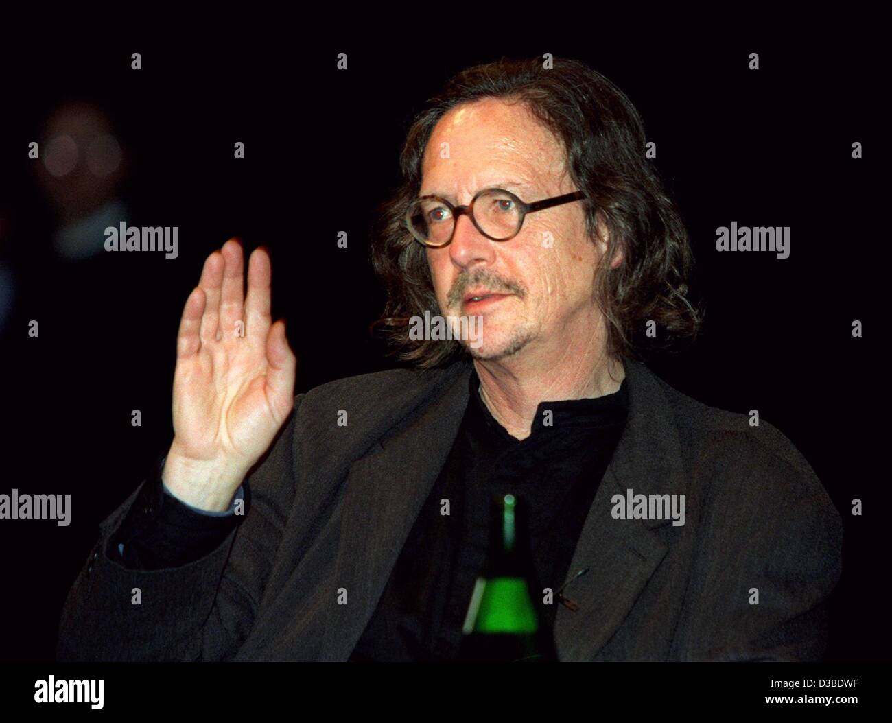 (dpa files) - Austrian author Peter Handke, pictured in Hamburg, Germany, 18 February 1996. He was born on 6 December 1942 in Griffen, Carinthia/Austria. His works include 'Die linkshaendige Frau' (the left-handed woman) and 'Die Angst des Tormanns beim Elfmeter', which was adapted for the cinema as Stock Photo