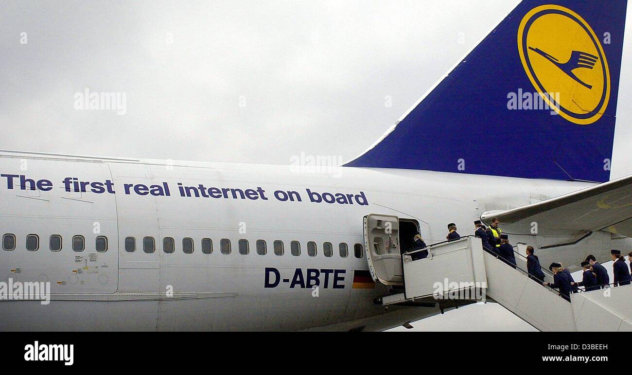 (dpa) - A Lufthansa Boeing 747-400 is labelled with the slogan 'The first real internet on board', Frankfurt, 15 January 2003. Lufthansa is the first airline to be testing a fast access to the internet for passengers. This is offered on scheduled flights between Frankfurt and Washington, and is free Stock Photo