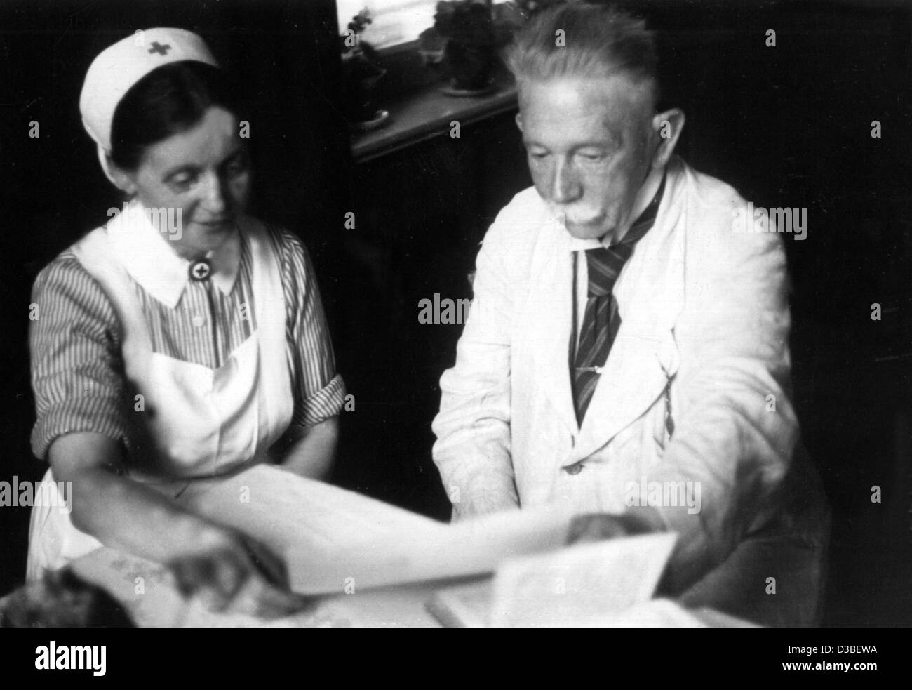 (dpa files) - Alfred Hugenberg, German industrialist and politician born 1865 in Hanover, pictured in an old people's home in Bad Meinberg, 8 July 1947. Due to his old age he was released from British internment. From 1909 until 1918 Hugenberg was chairman of directors of Friedrich Krupp AG, Essen.  Stock Photo