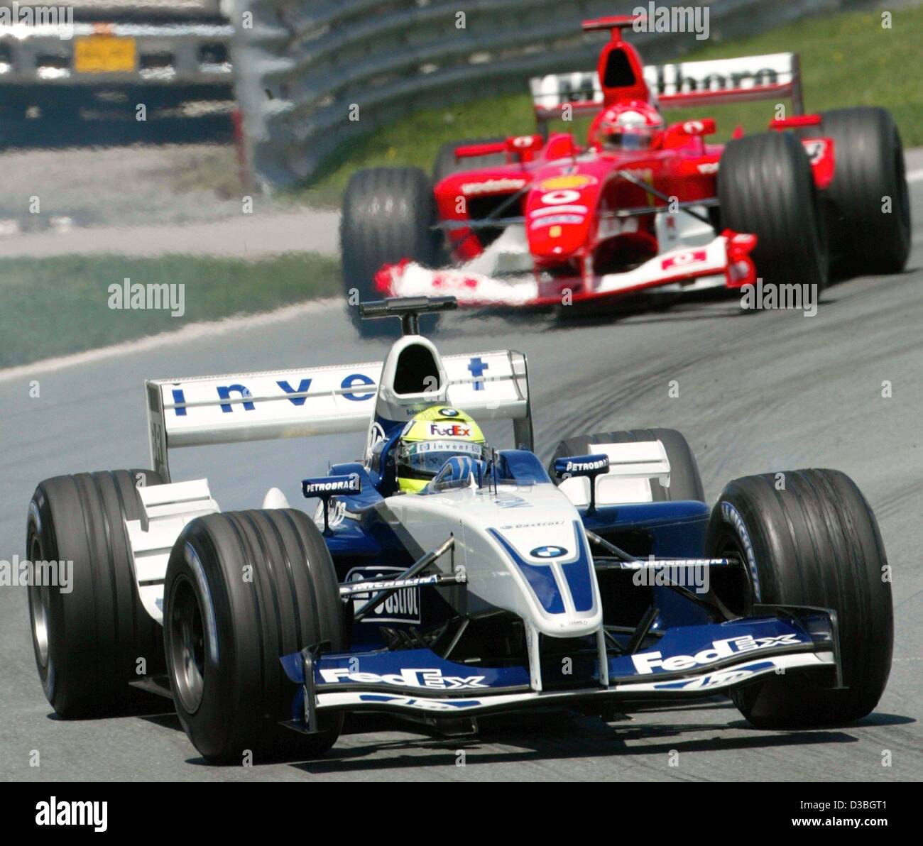 (dpa) - German formula one pilot Ralf Schumacher (BMW-Williams) (front 