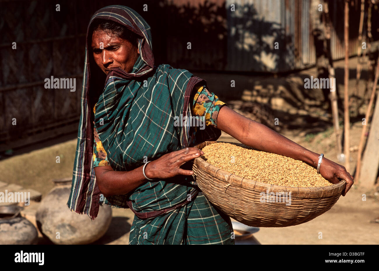 Embroils Rice Parboil rice hi-res stock photography and images - Alamy