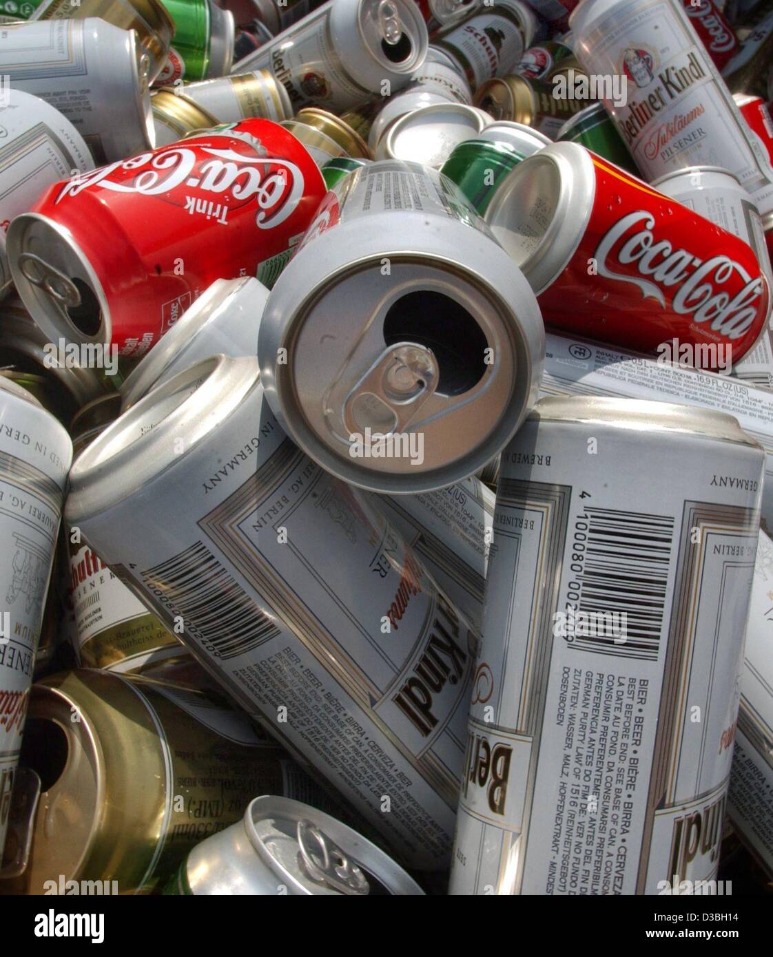 Deposit on cans hi-res stock photography and images - Alamy