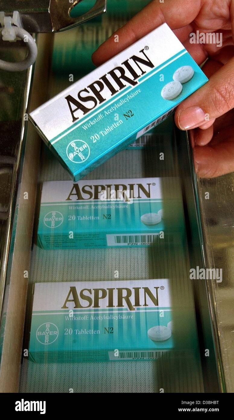 (dpa) - Aspirin packages are pictured at the Bayer AG facility in Bitterfeld, Germany, 26 May 2003. Stock Photo