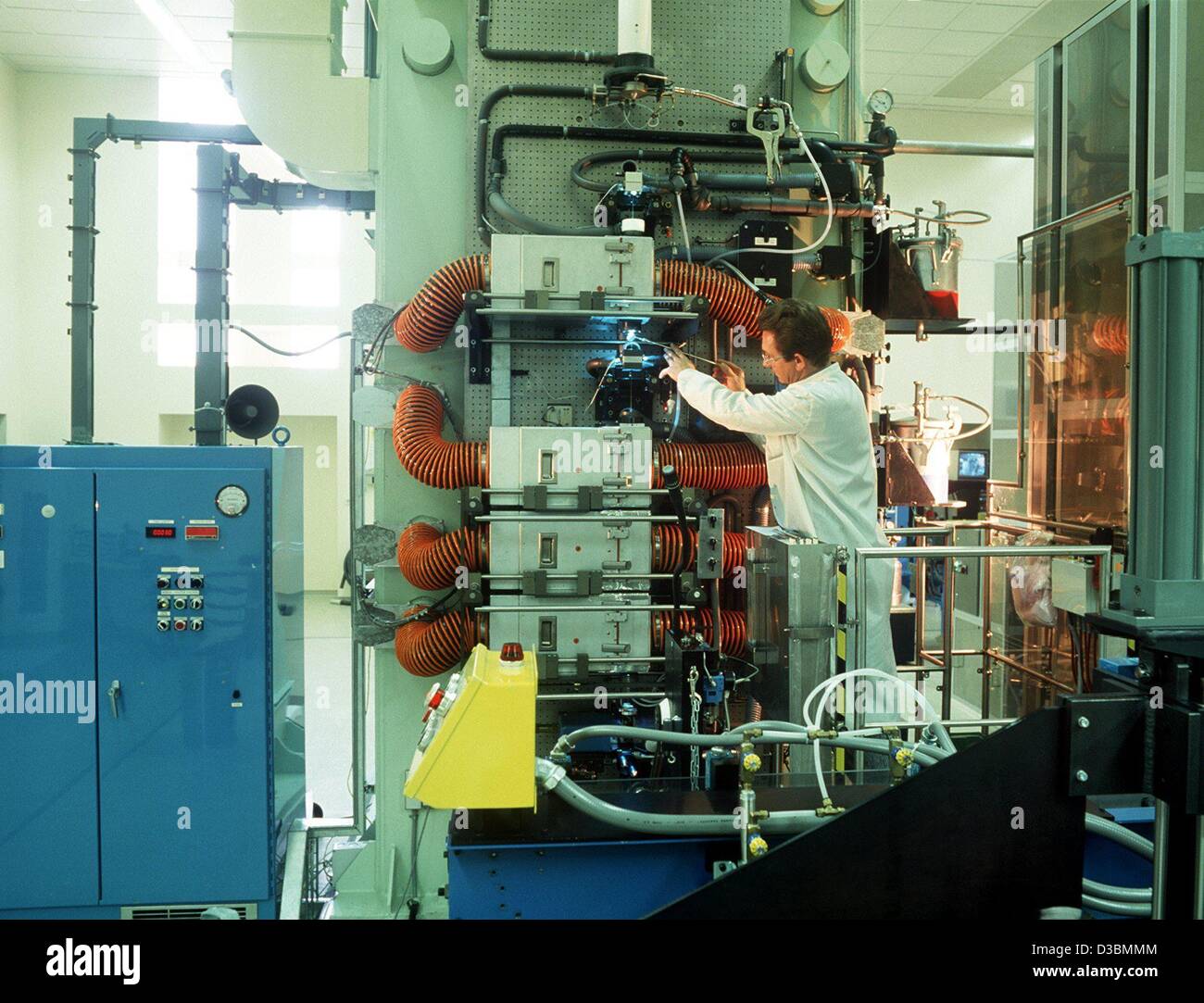 Fiber manufacturer hires stock photography and images Alamy