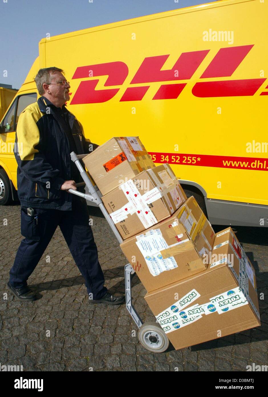 Dhl employee hi-res stock photography and images - Alamy