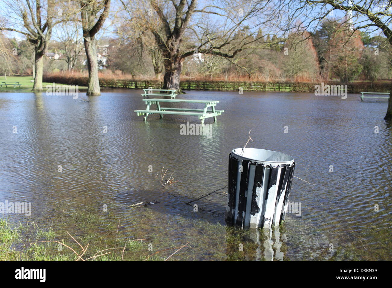 Gadebridge Park, Hemel Hempstead, UK. 15th February 2013.  Flooding in the park after the River Gade burst its banks Stock Photo