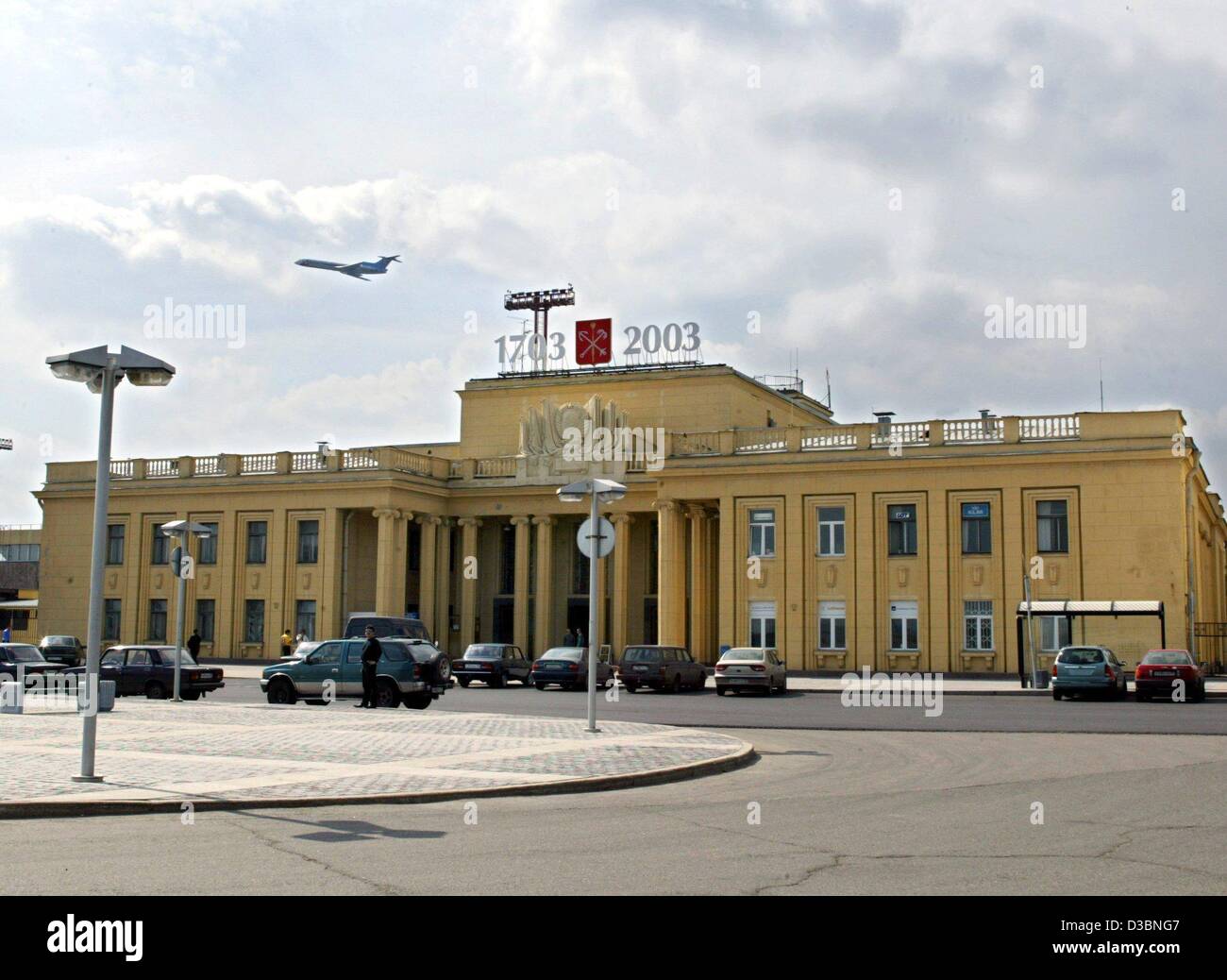 (dpa) - The years '1703-2003' advertise the city's 300th anniversary at the international airport in St. Petersburg, Russia, 13 May 2003. Stock Photo