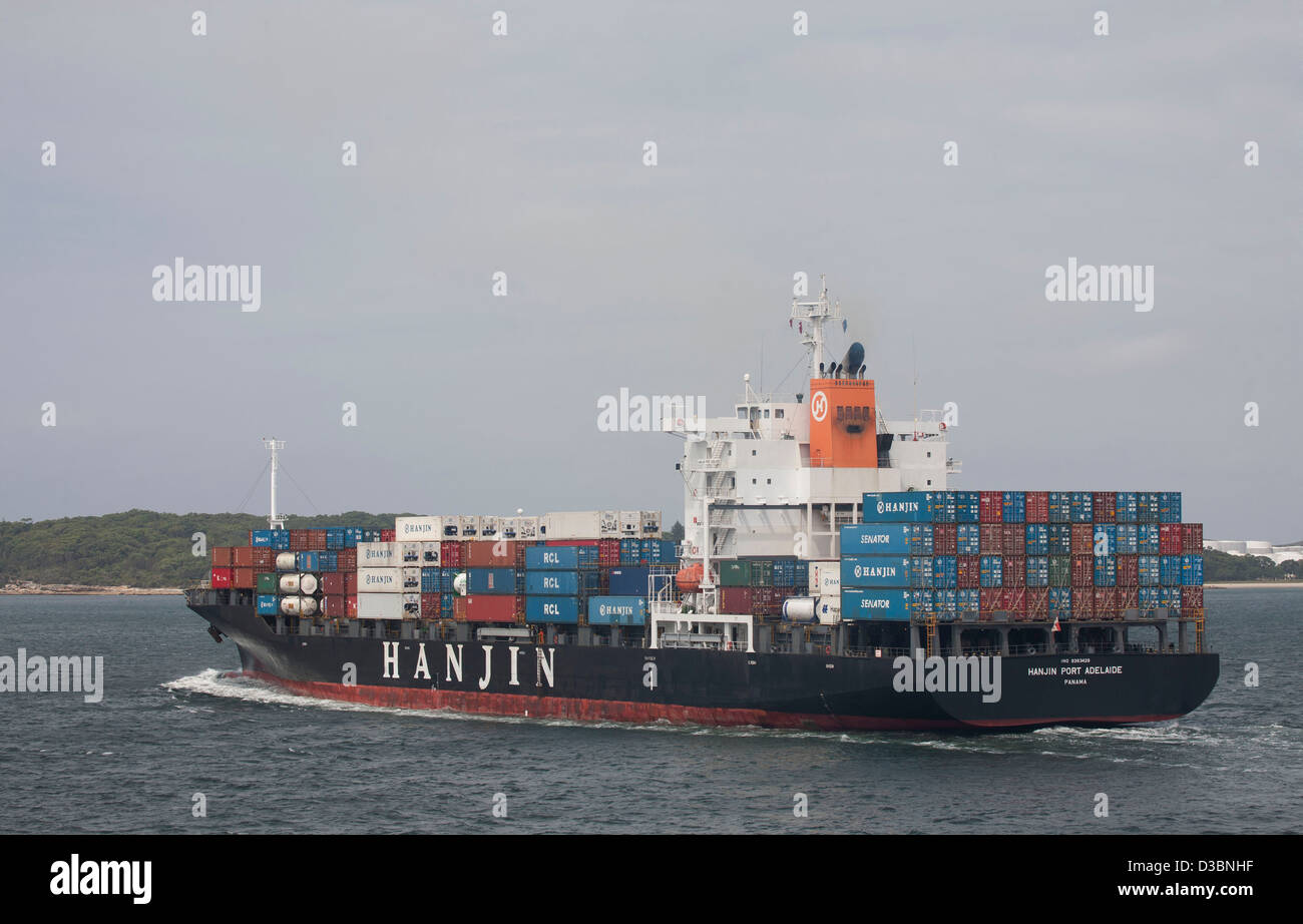 Hanjin Port Adelaide Panamax designed Container Ship departing from ...