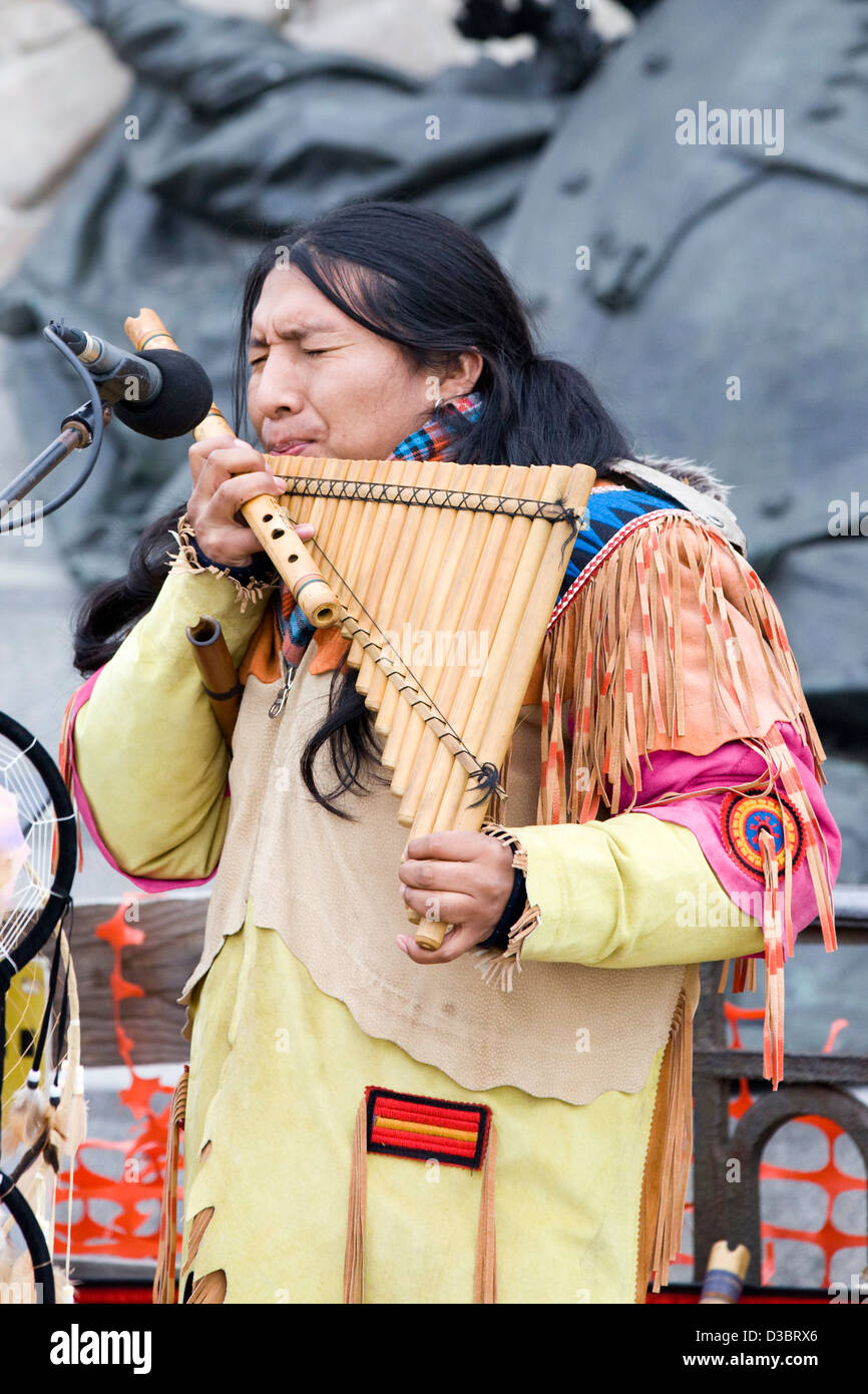 Pan Pipe High Resolution Stock Photography and Images - Alamy