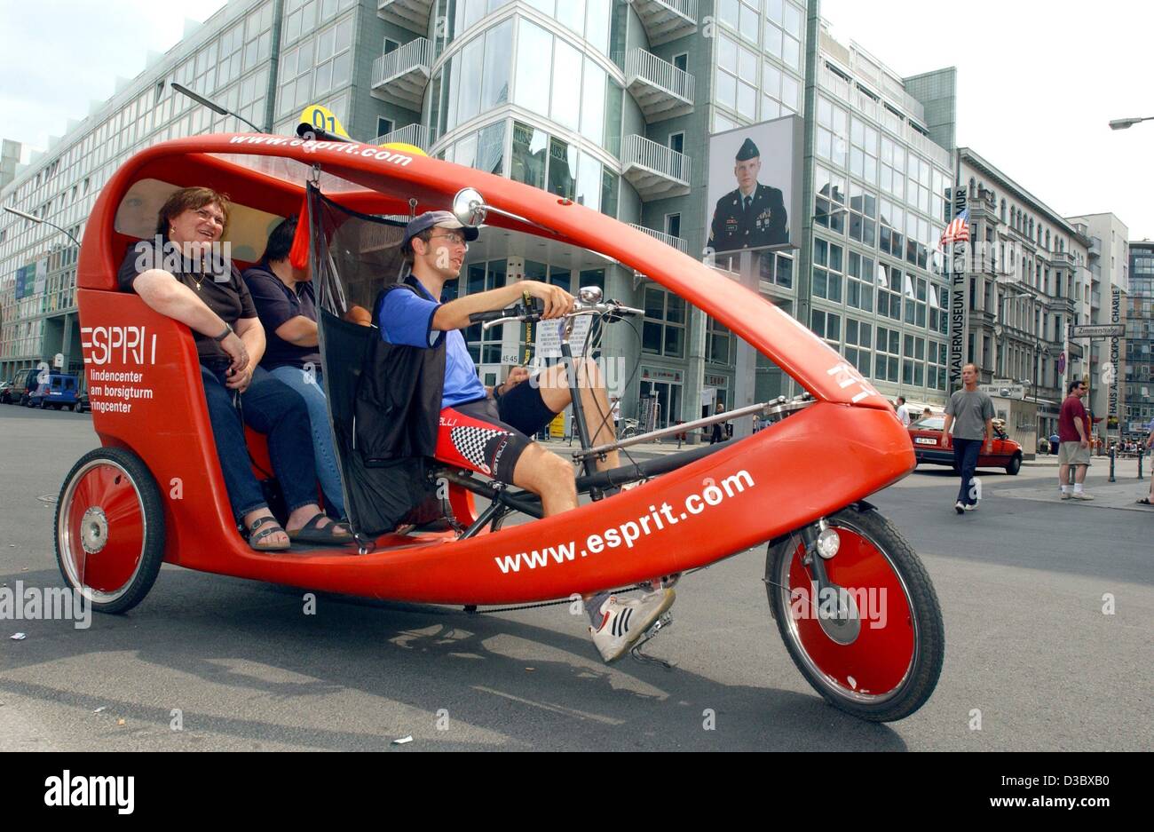 Velo taxi berlin hi-res stock photography and images - Alamy