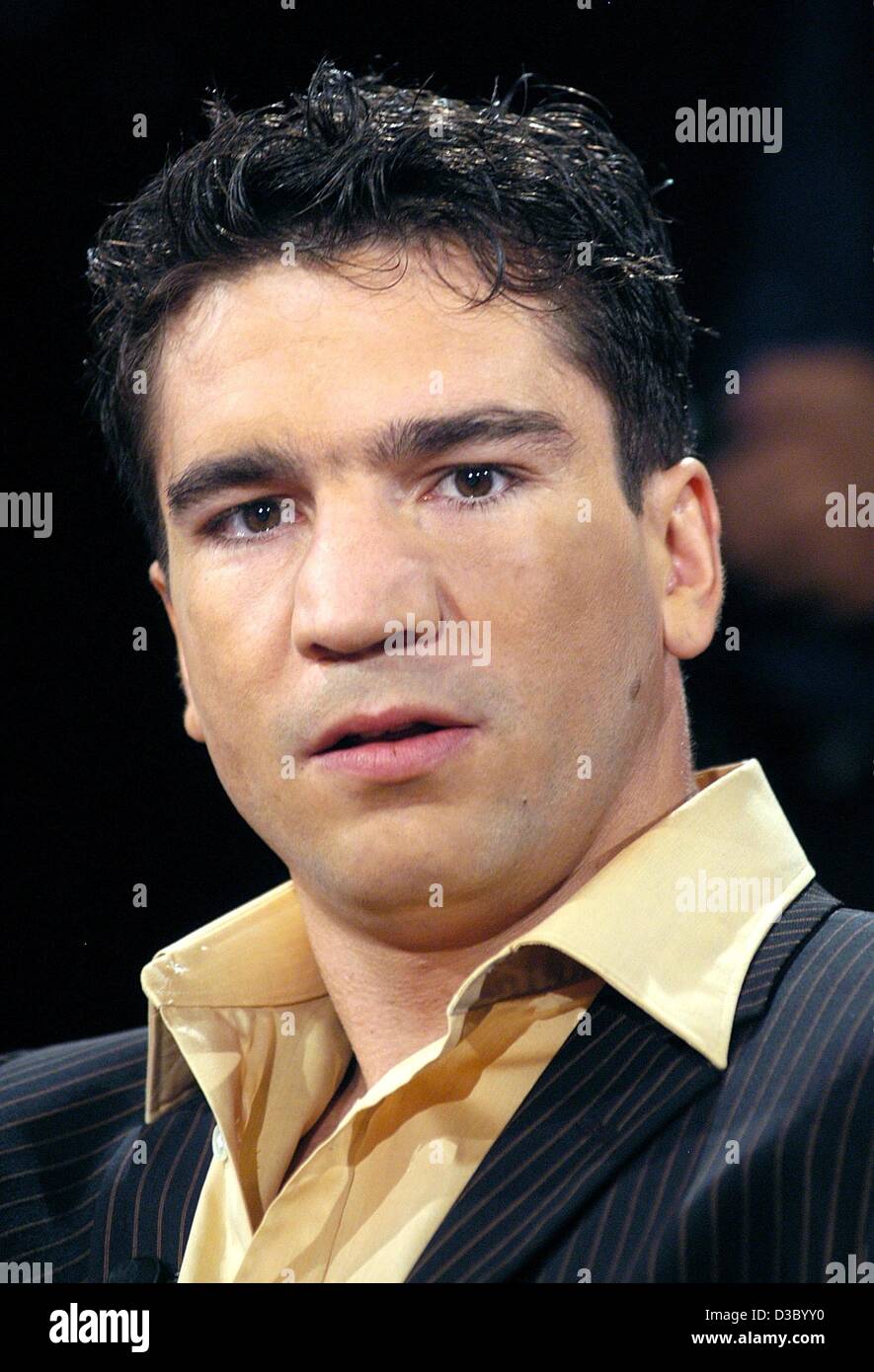 dpa) - German boxer Markus Beyer, World Champion in the super middle weight  class according to the World Boxing Council, pictured during a TV talkshow  in Bremen, Germany, 13 June 2003 Stock Photo - Alamy