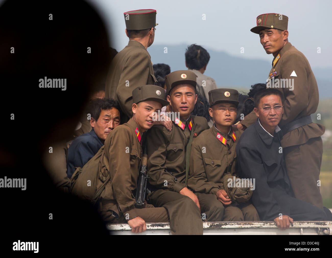 North korean soldiers hi-res stock photography and images - Alamy
