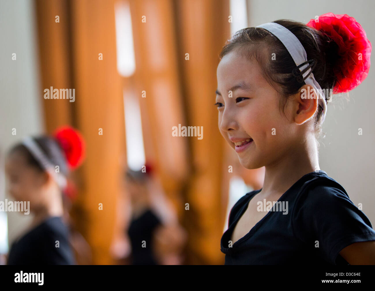 Young Dancers In Mangyongdae Schoolchildren's Palace, Pyongyang, North Korea Stock Photo