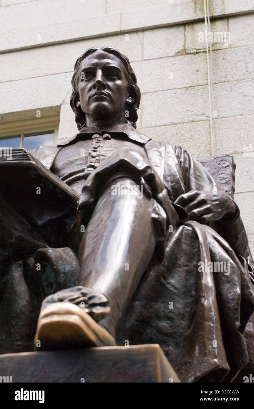 John harvard statue in harvard university Stock Photo