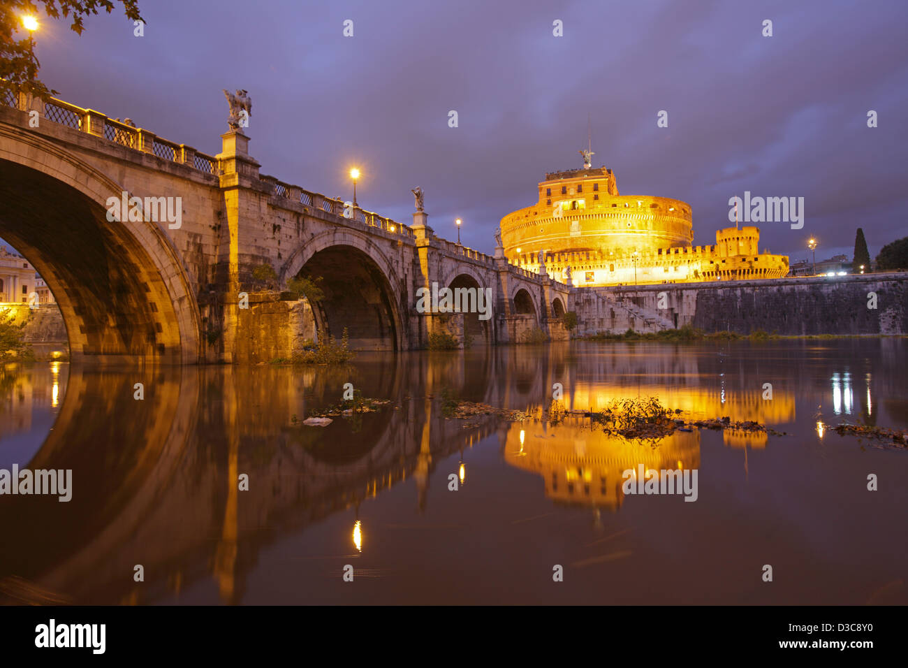 Castel Sant'Angelo (Mausoleum of Hadrian), reflected in the Tevere river, Rome, Italy Stock Photo