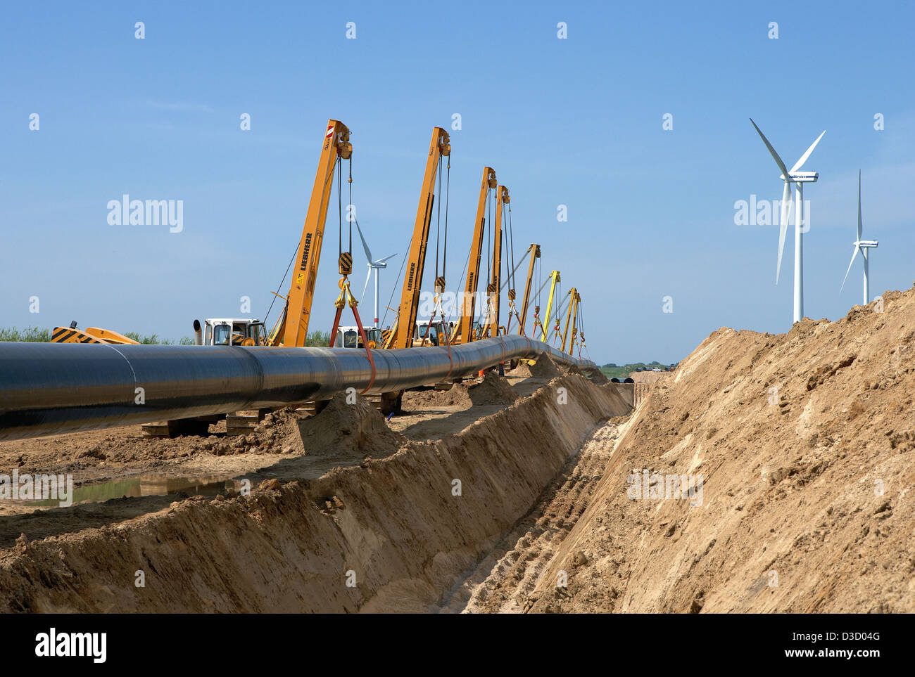 Schulzendorf, Germany, page tree caterpillar lift the OPAL gas pipeline