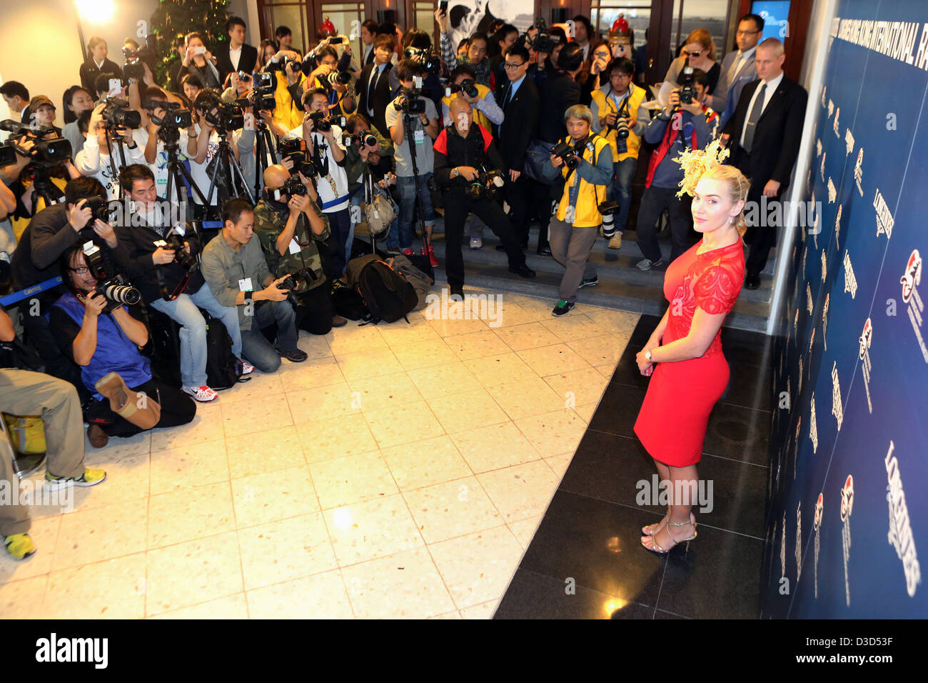 Hong Kong, China, actress Kate Winslet poses in front of press photographers Stock Photo