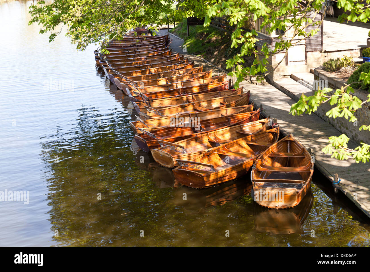 Rowing boats on the river Stour at Dedham Stock Photo Alamy