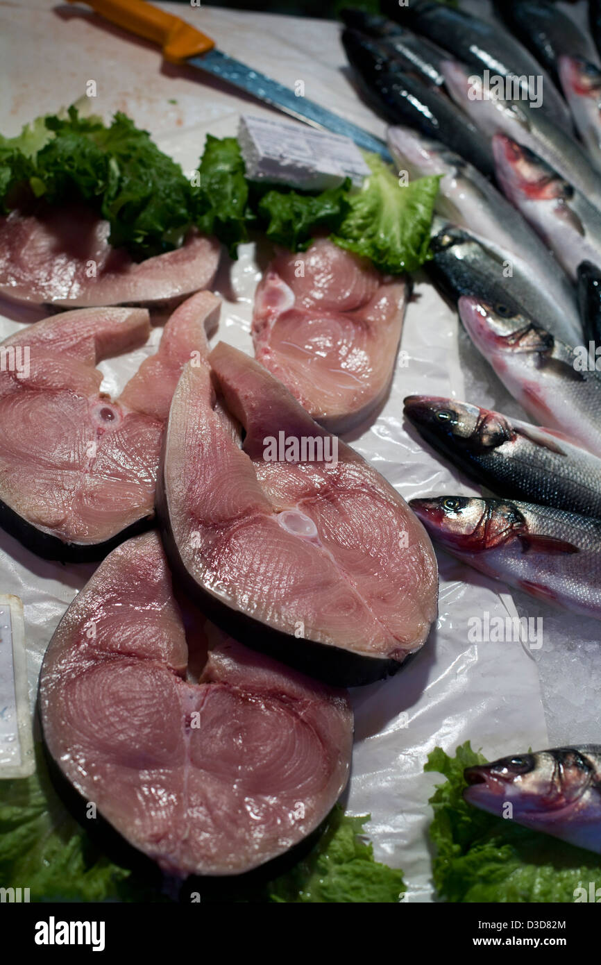 Fresh Raw Tuna Fish on ice at a market in Venice Stock Photo Alamy