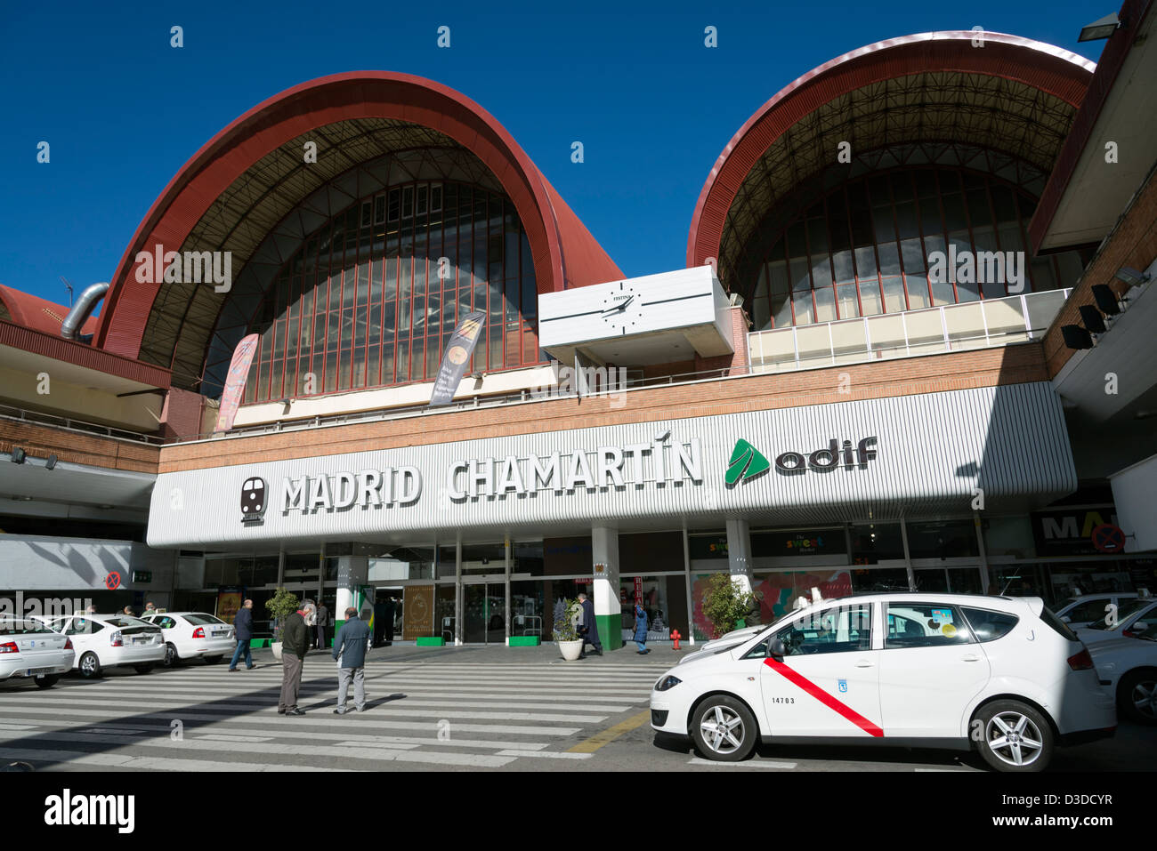 Chamartin train station, Madrid, Spain Stock Photo Alamy
