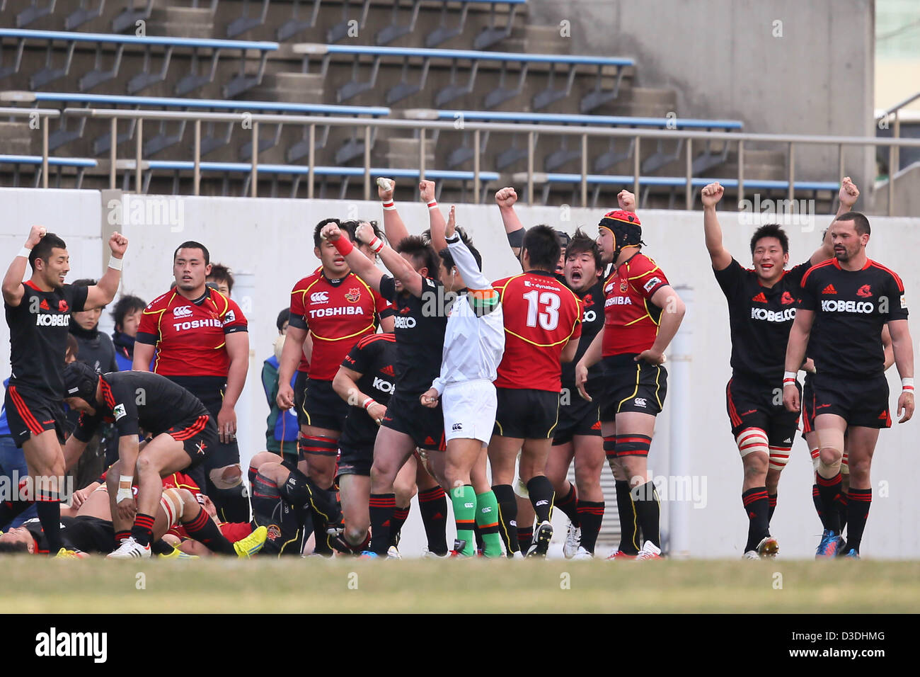 Kobe Steel Kobelco Steelers team group, FEBRUARY 16, 2013 Rugby The