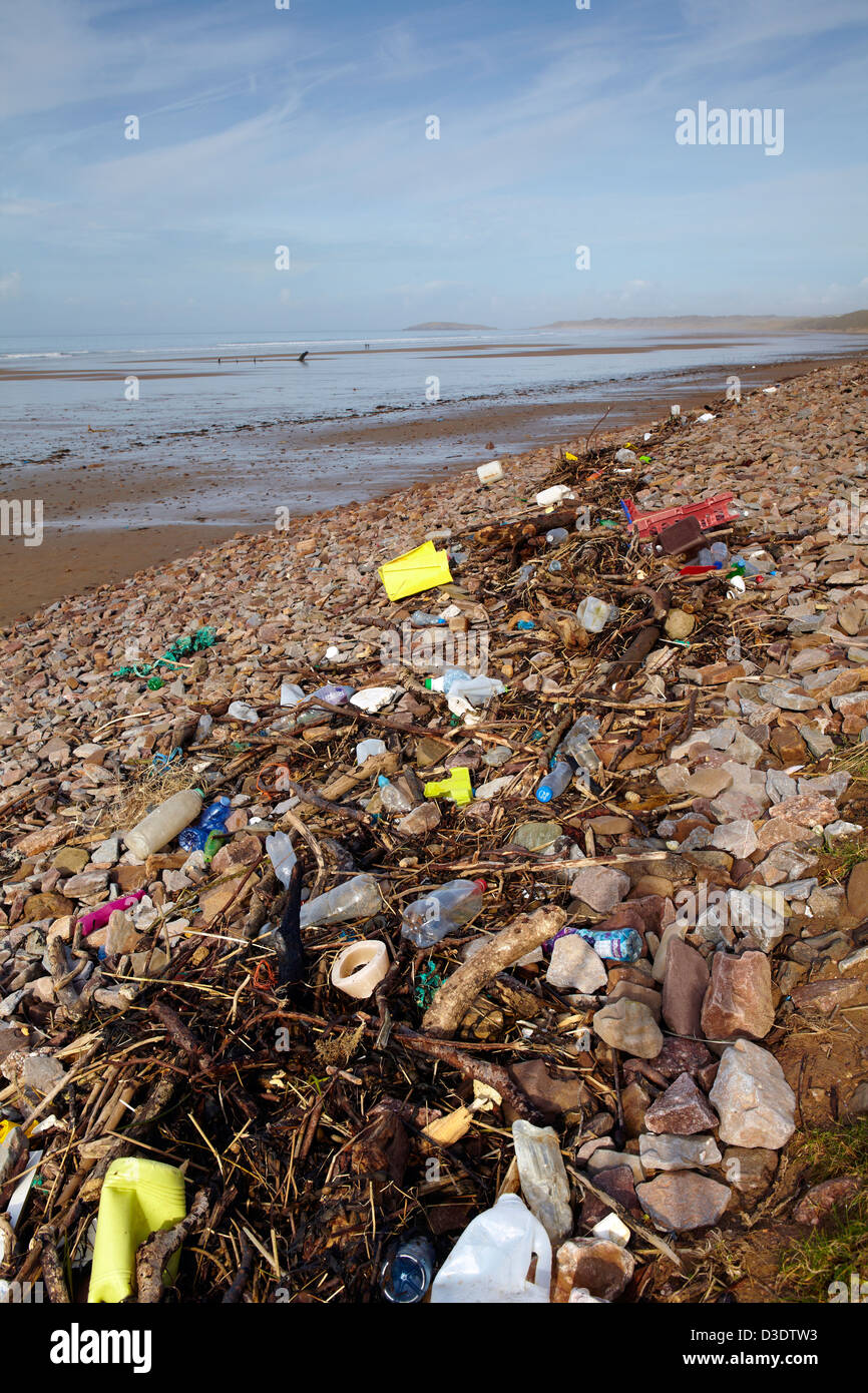 Rubbish flotsam hires stock photography and images Alamy