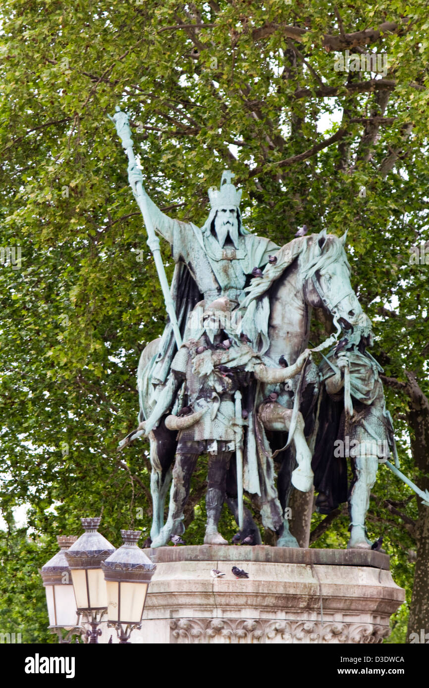 Charlemagne bronze statue paris hi-res stock photography and images - Alamy