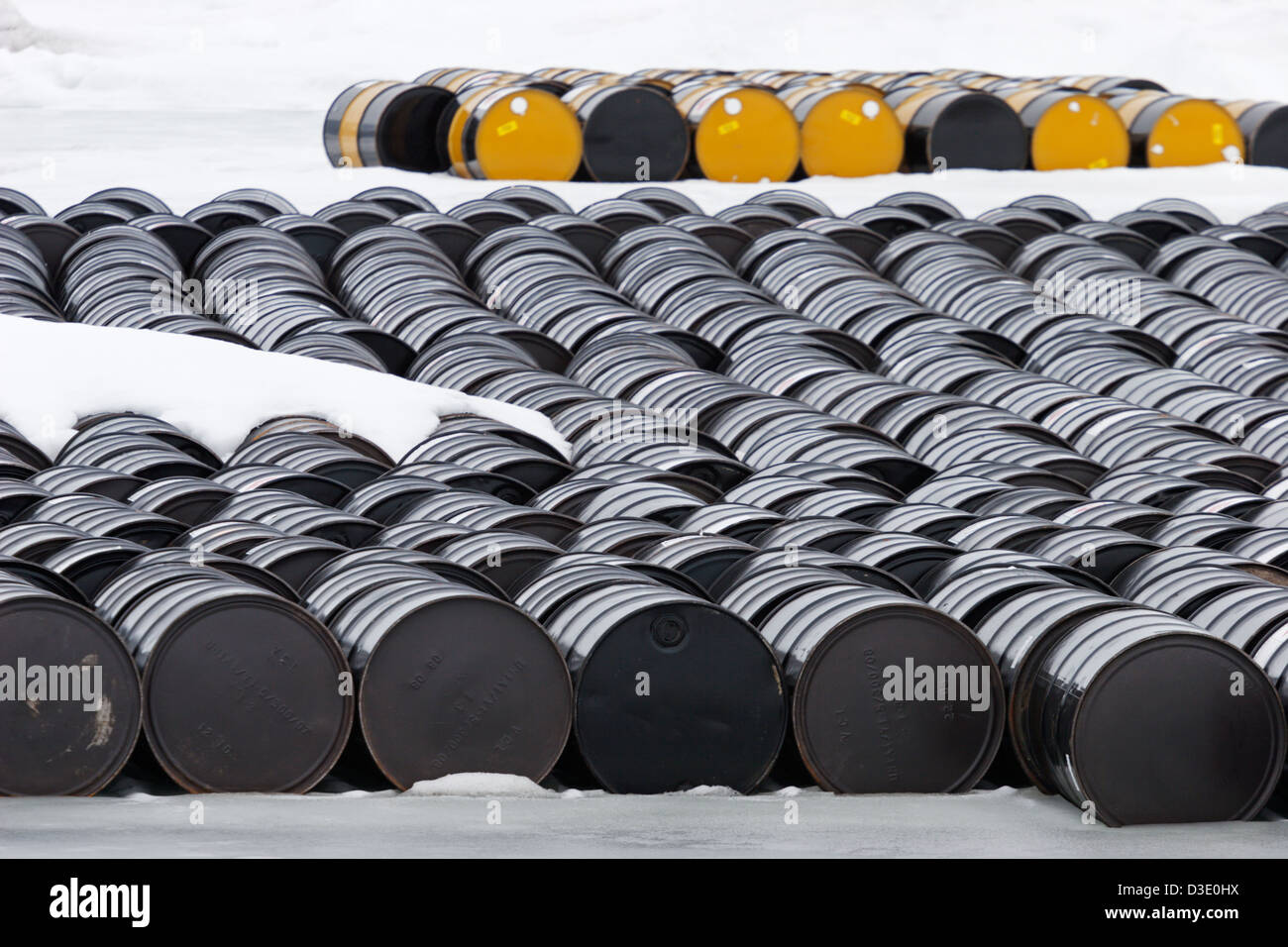 Gallon drums hires stock photography and images Alamy